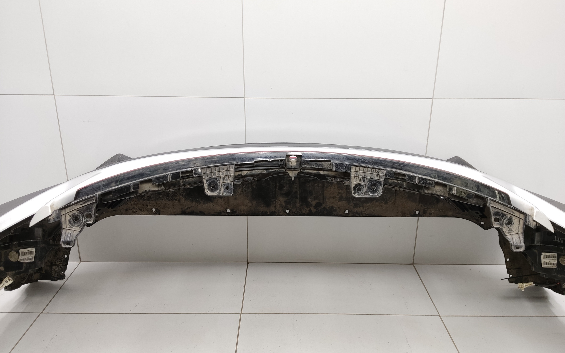 Бампер передний Geely Coolray без парктроников