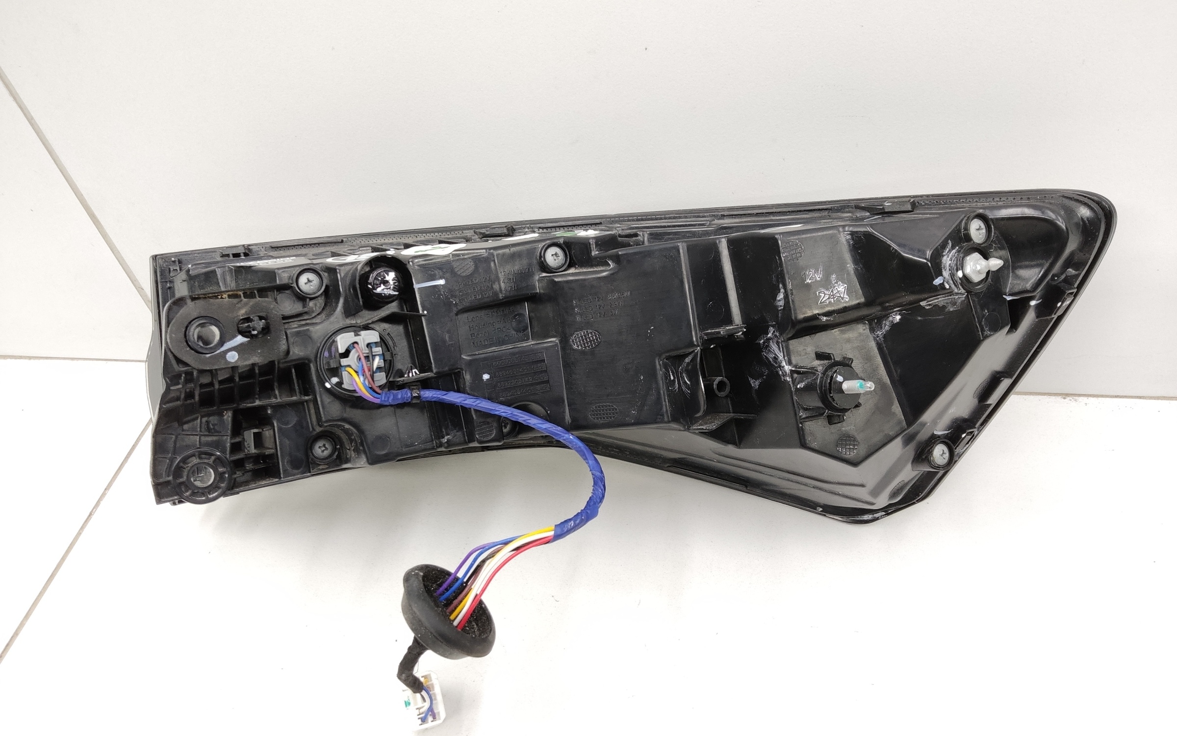 Фонарь задний левый наружный Geely Preface LED