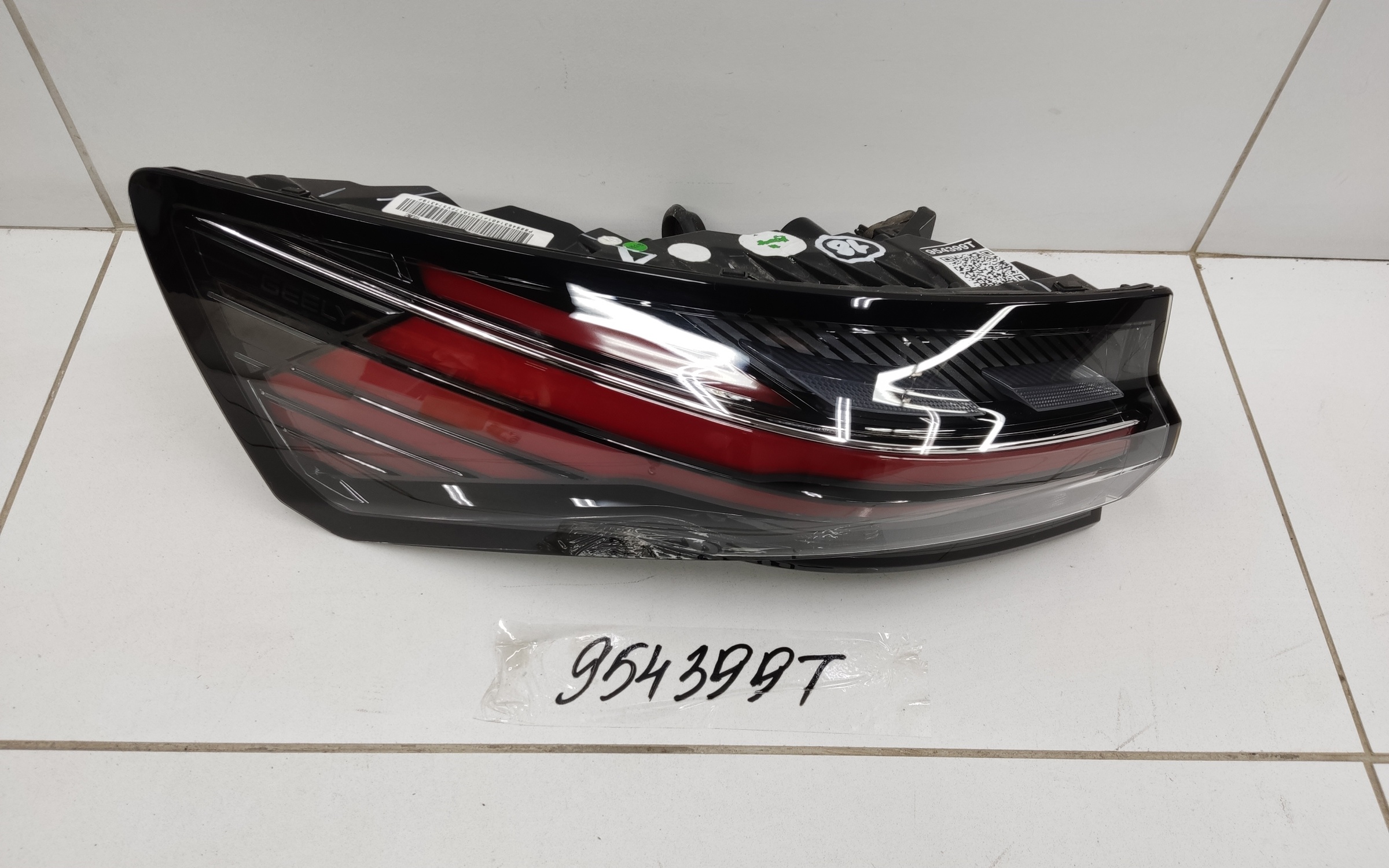 Фонарь задний левый наружный Geely Preface LED