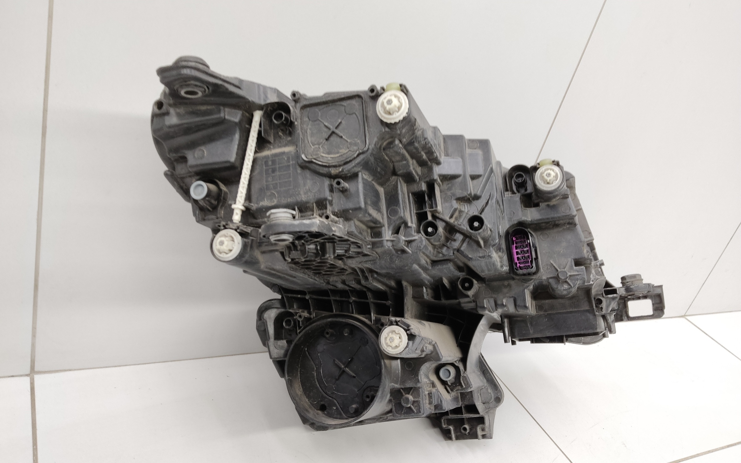 Фара передняя левая Skoda Kodiaq LED