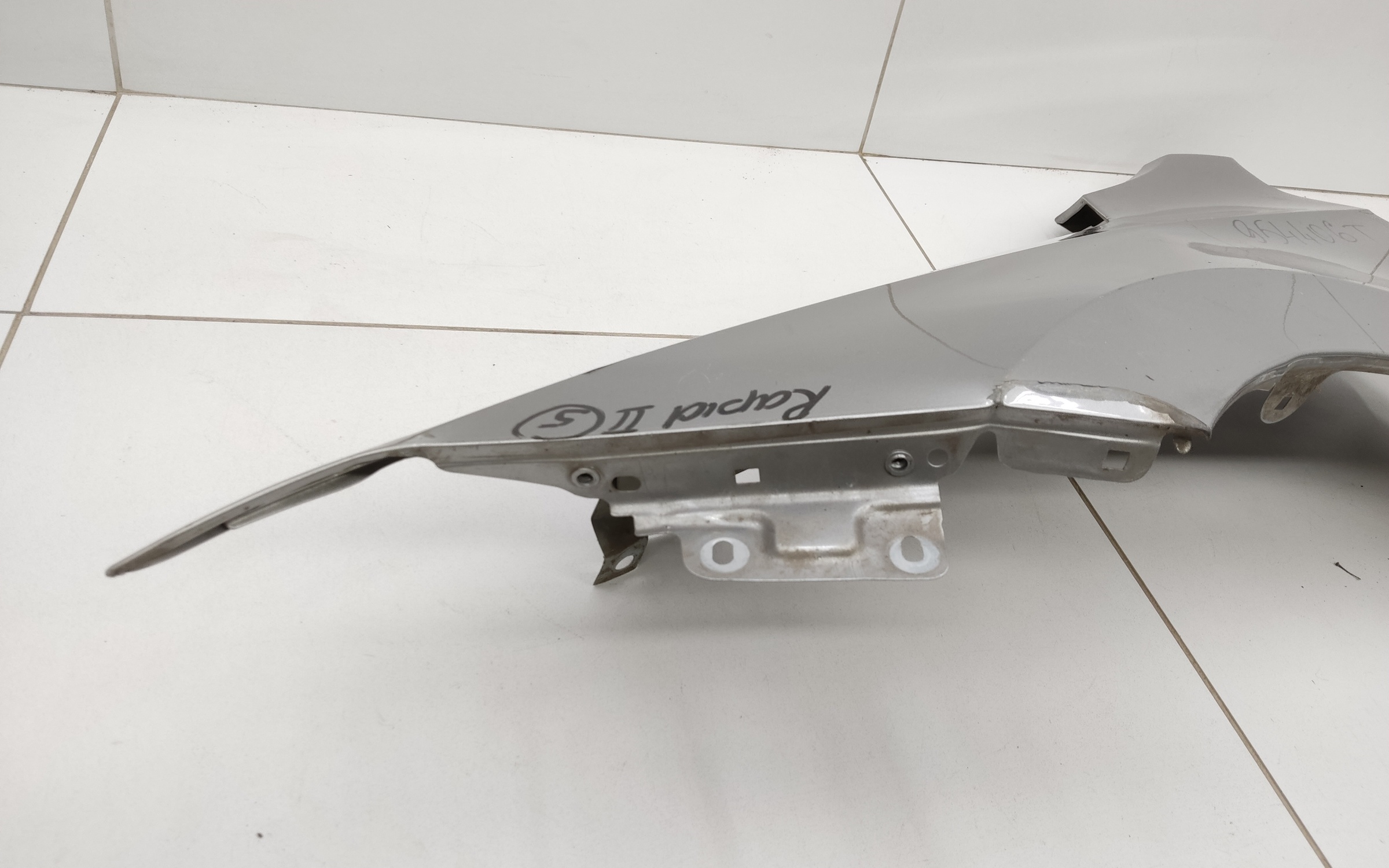 Крыло переднее левое Skoda Rapid 2 без повторителя