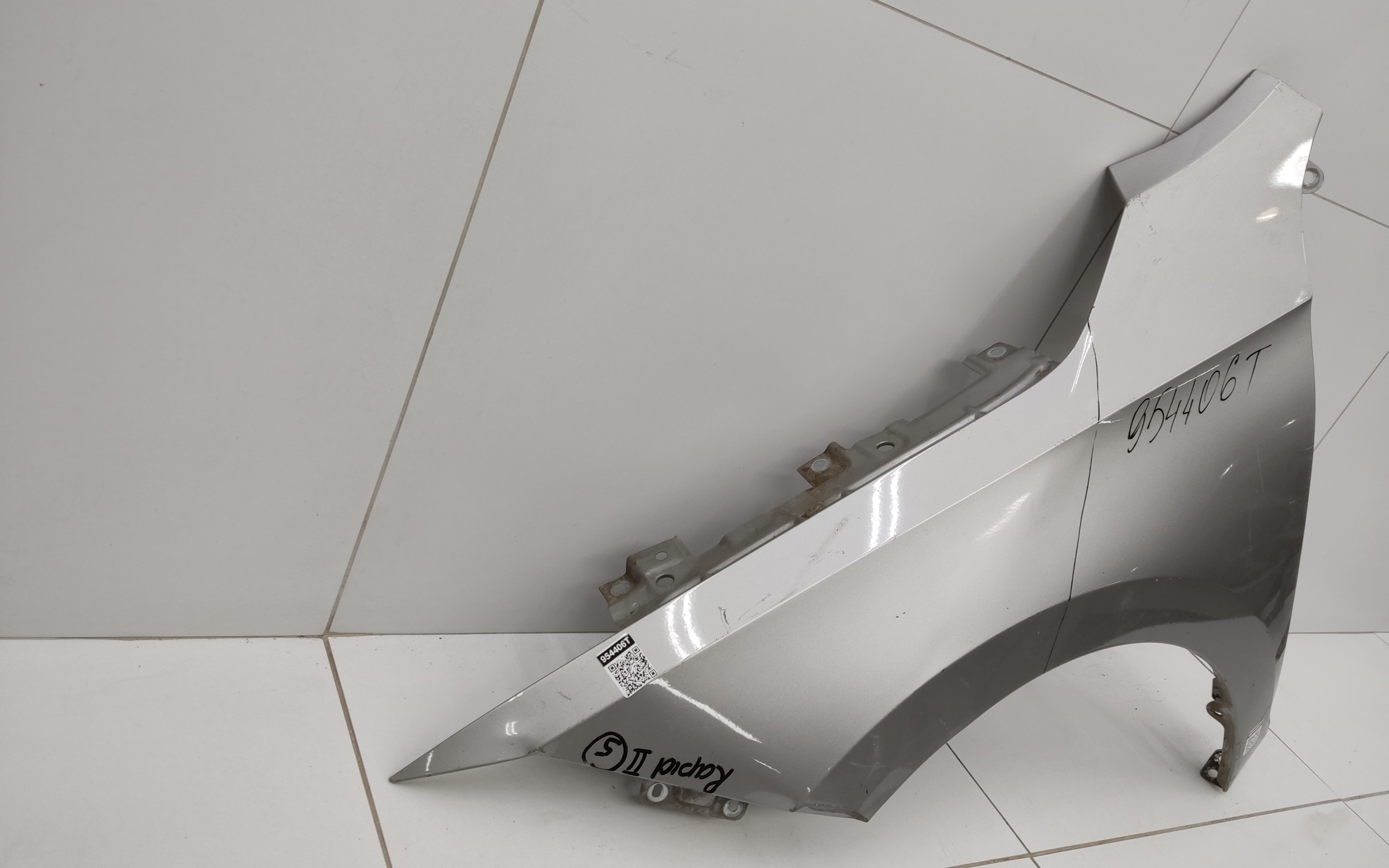 Крыло переднее левое Skoda Rapid 2 без повторителя