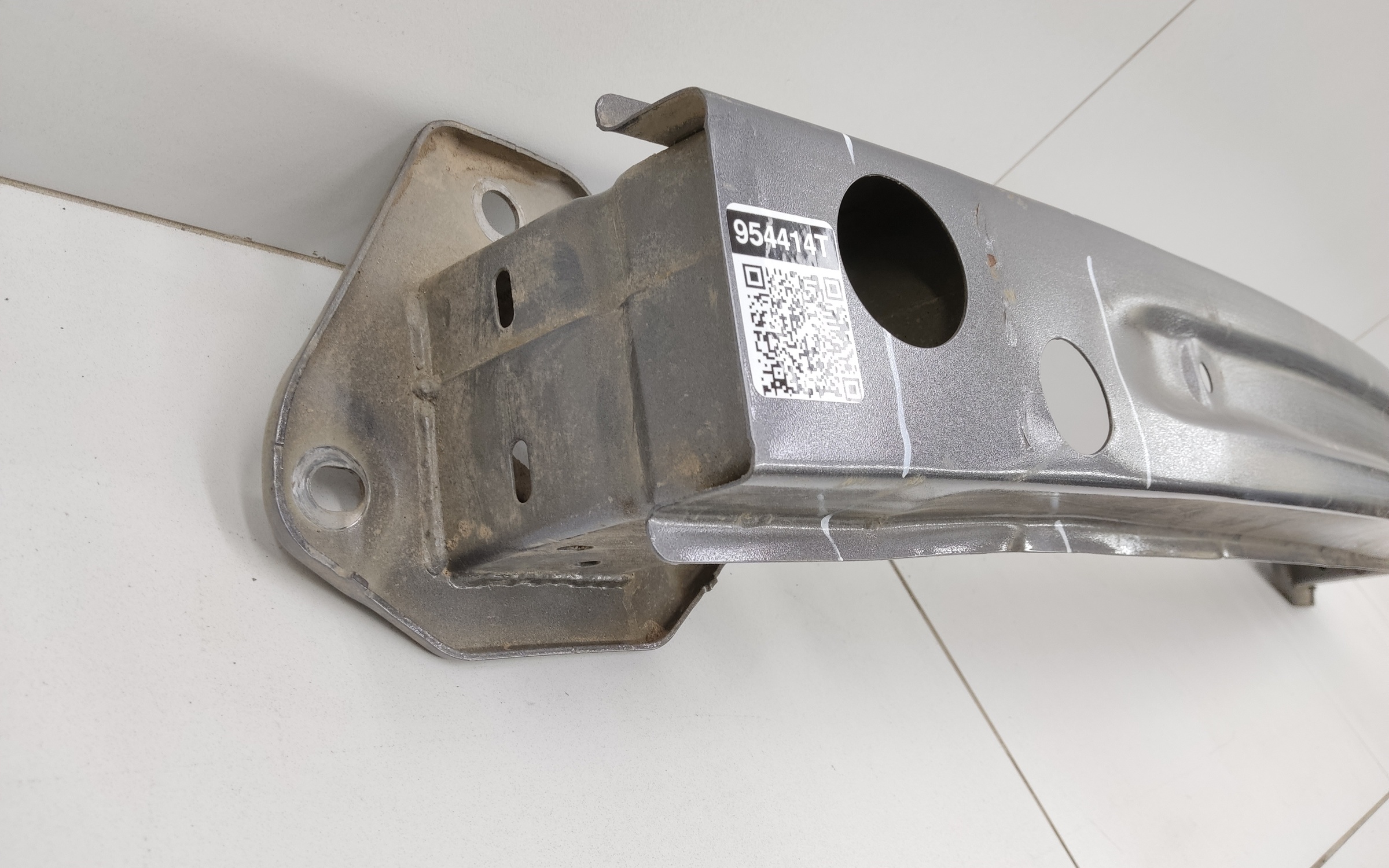 Усилитель переднего бампера Gac GS4