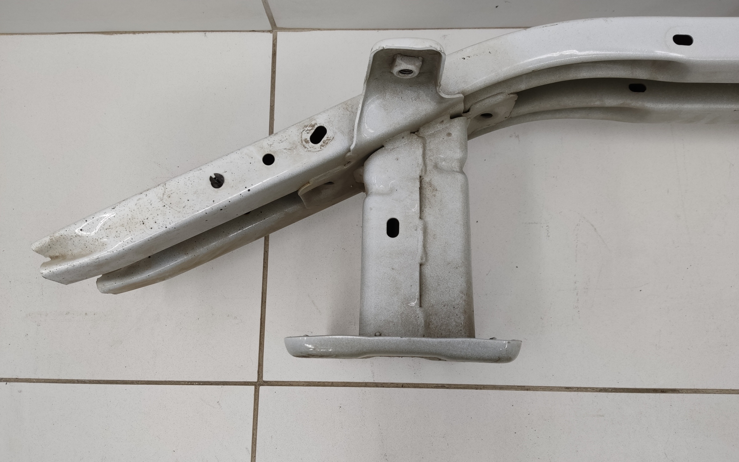 Усилитель переднего бампера Haval Jolion