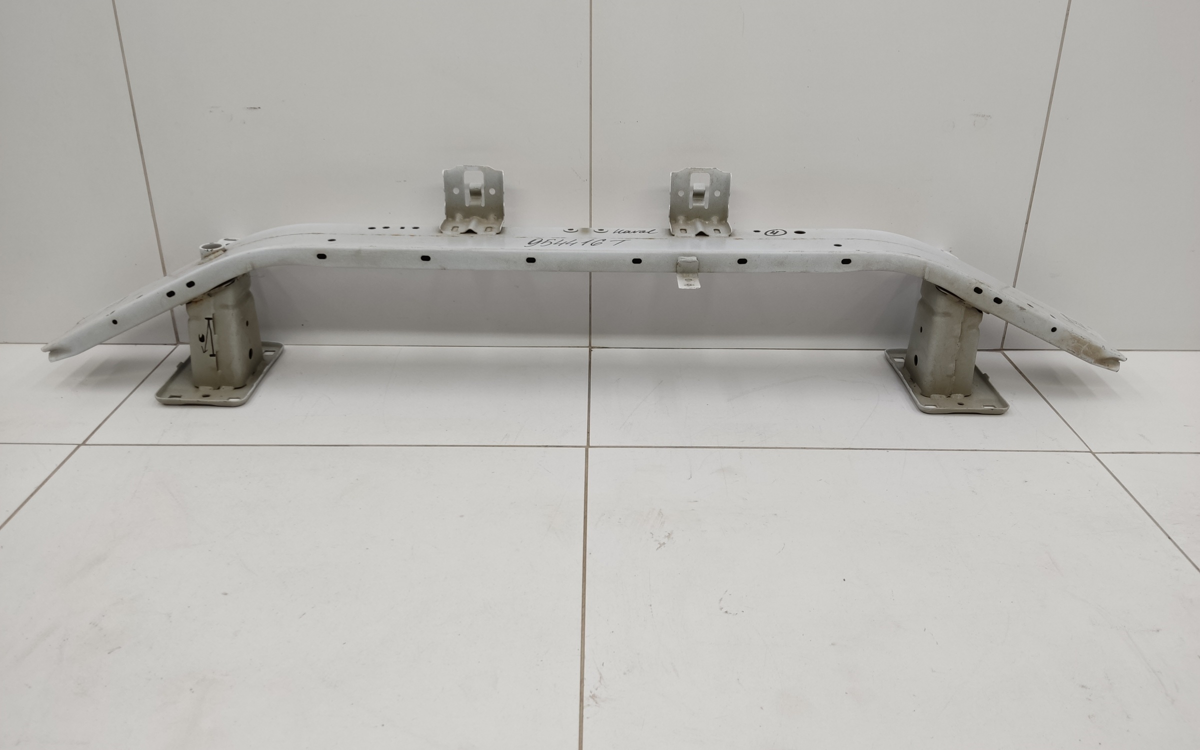 Усилитель переднего бампера Haval Jolion