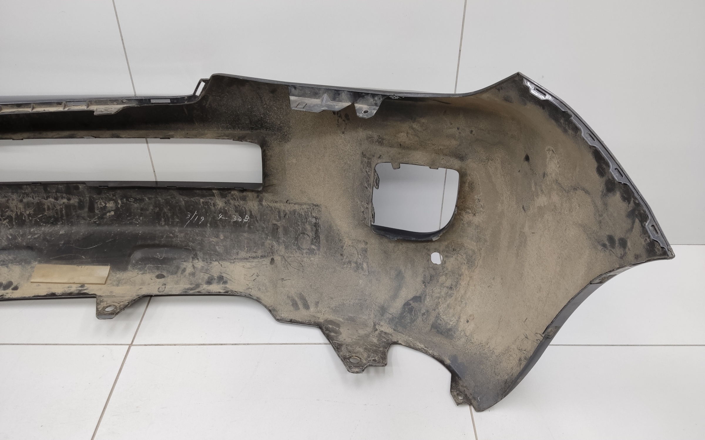 Бампер передний Toyota Land Cruiser 200 Restail 1