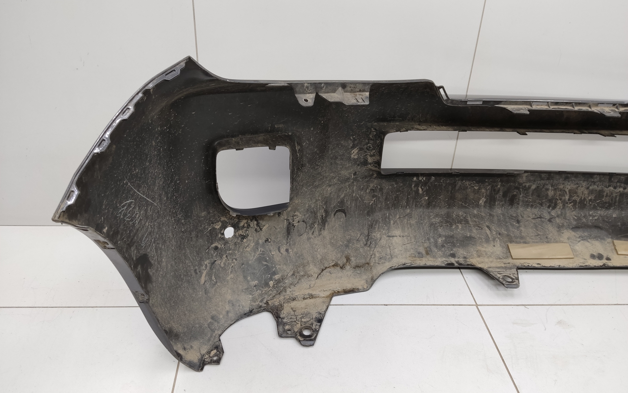 Бампер передний Toyota Land Cruiser 200 Restail 1