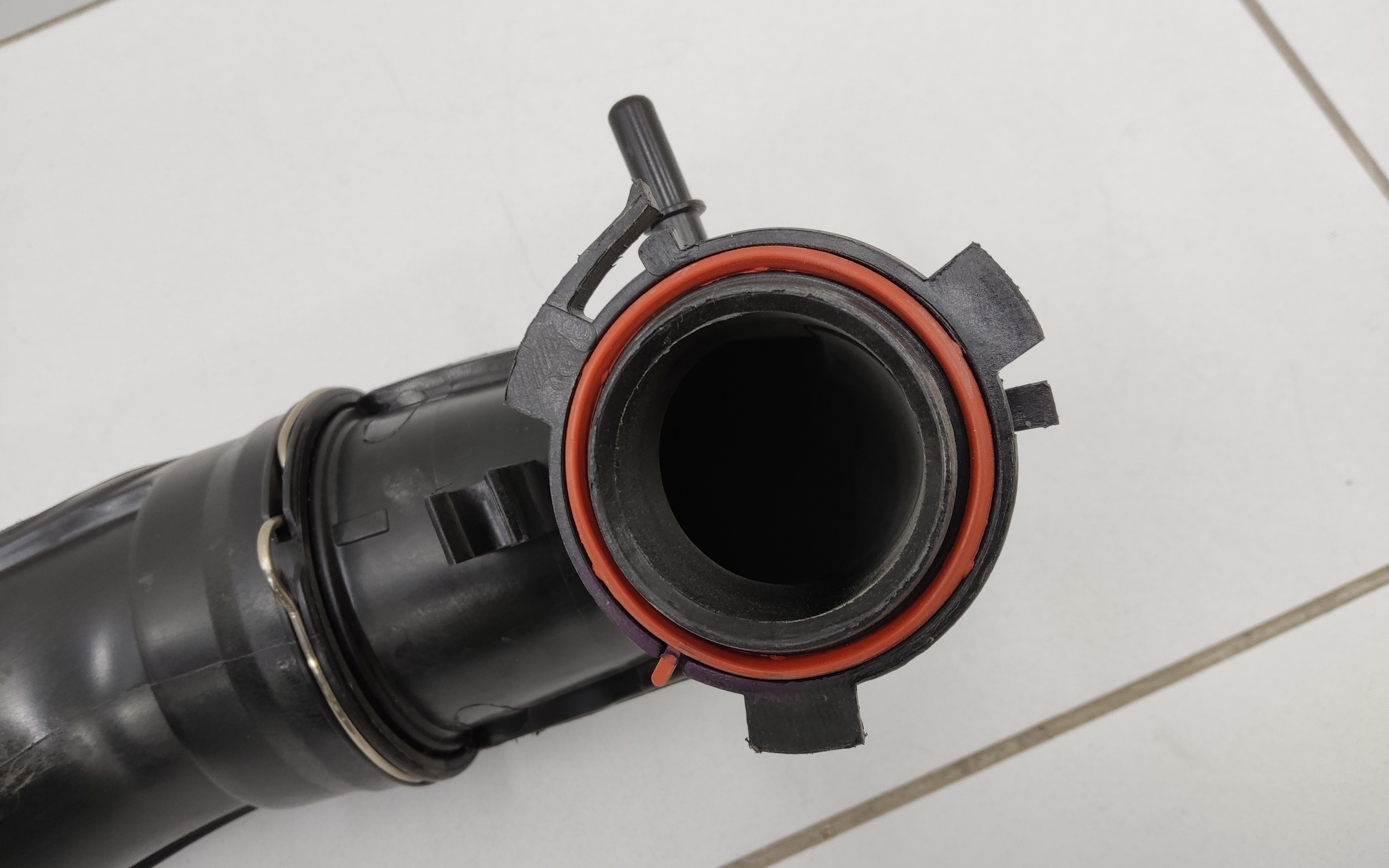 Патрубок воздушного фильтра Geely Coolray