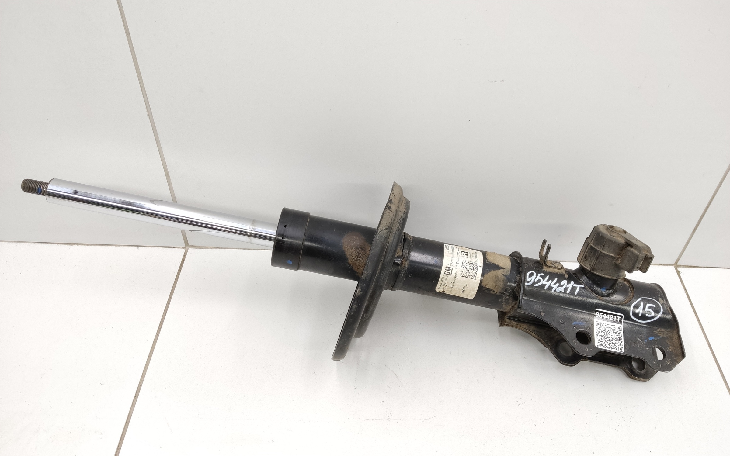 Амортизатор передней подвески правый Cadillac XT5