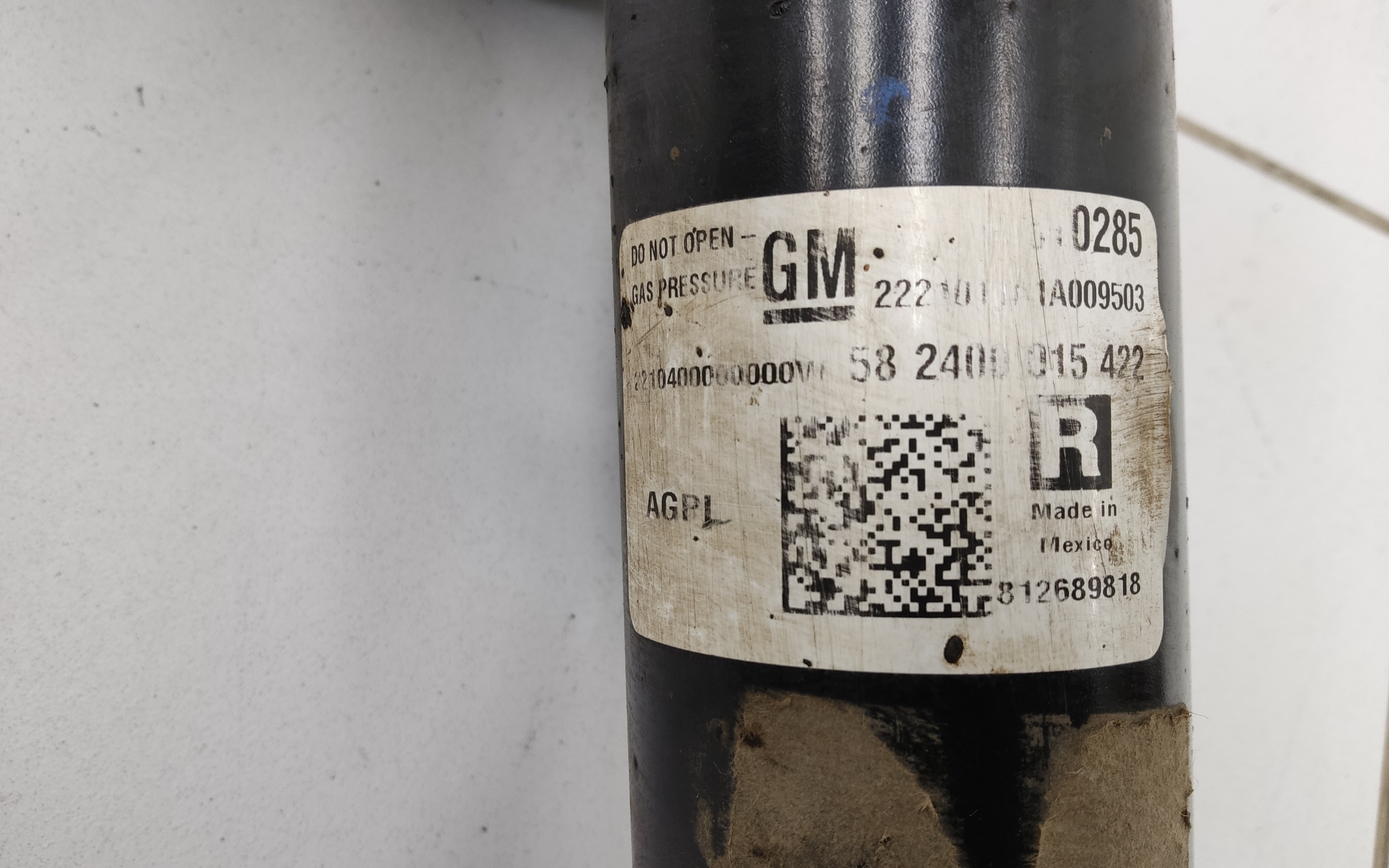 Амортизатор передней подвески правый Cadillac XT5