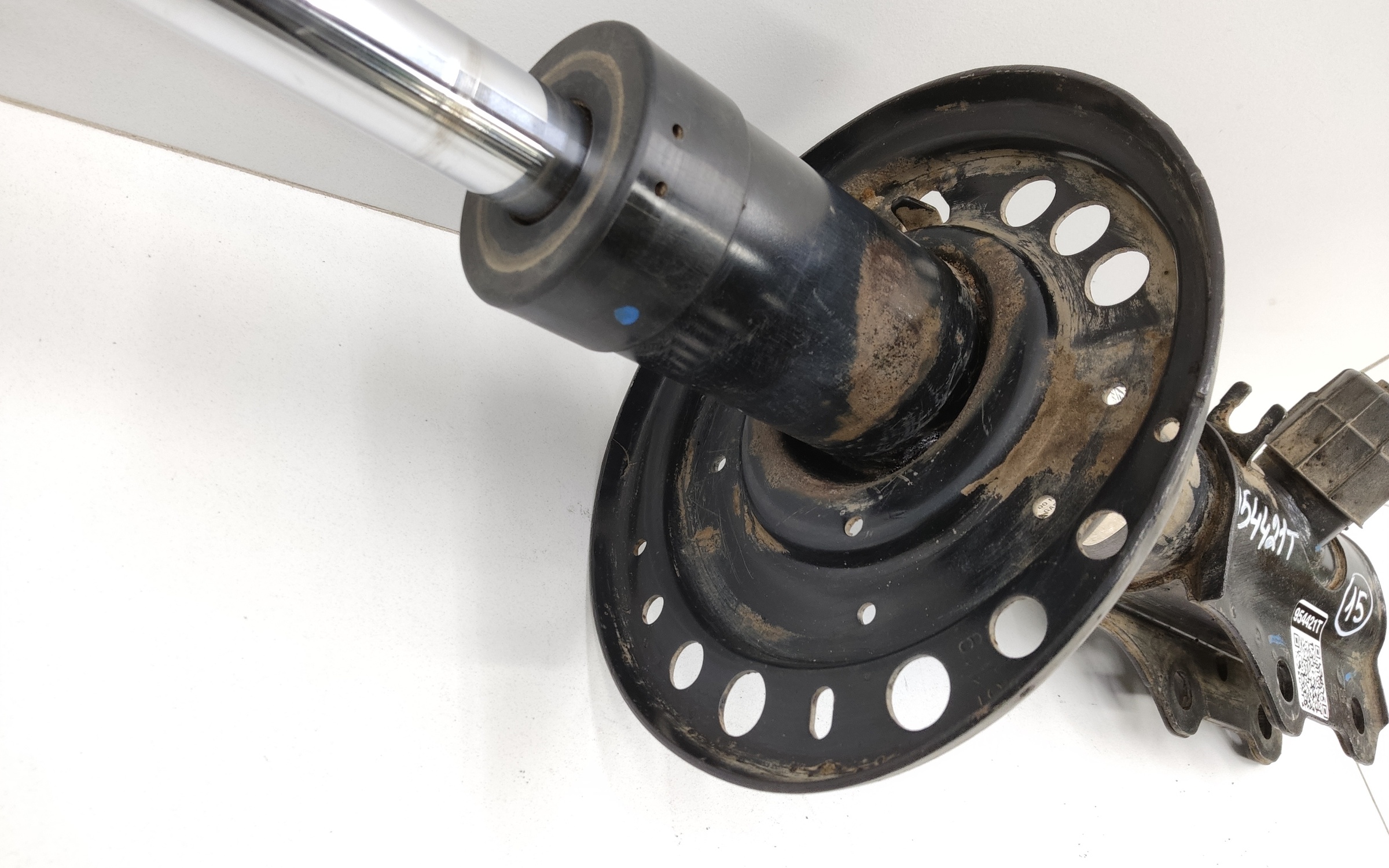 Амортизатор передней подвески правый Cadillac XT5