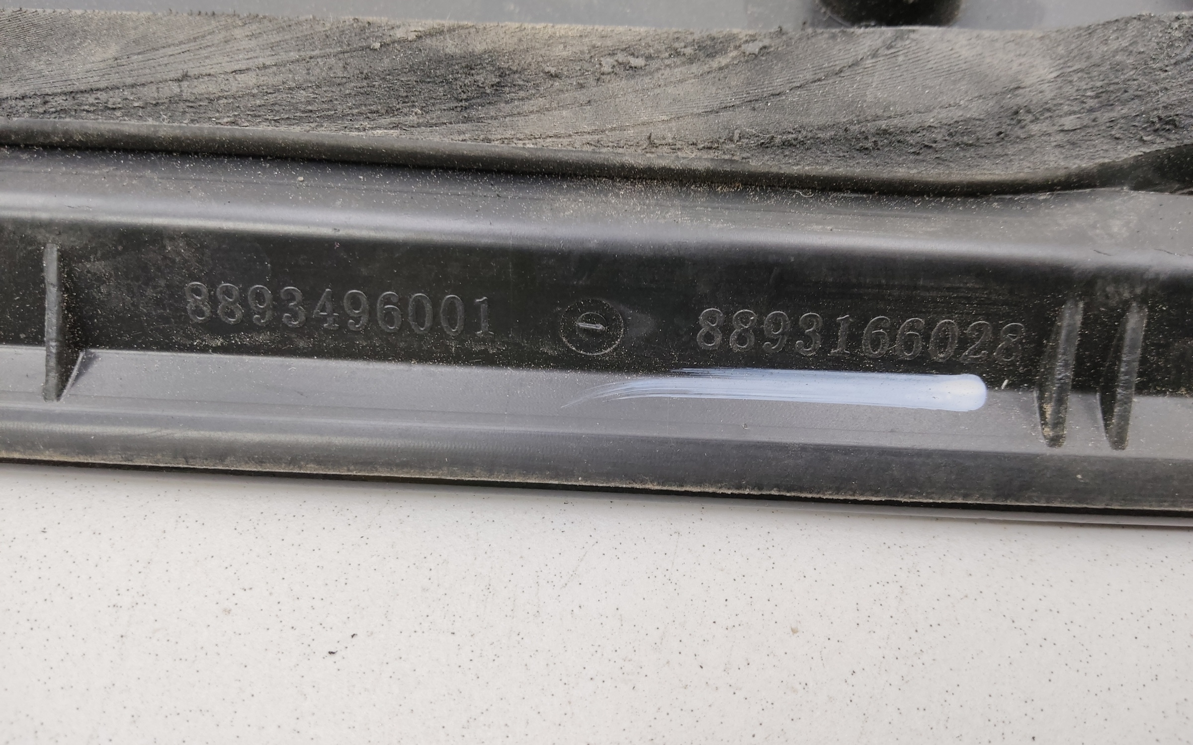 Стекло кузовное заднее правое "форточка" Geely Cityray