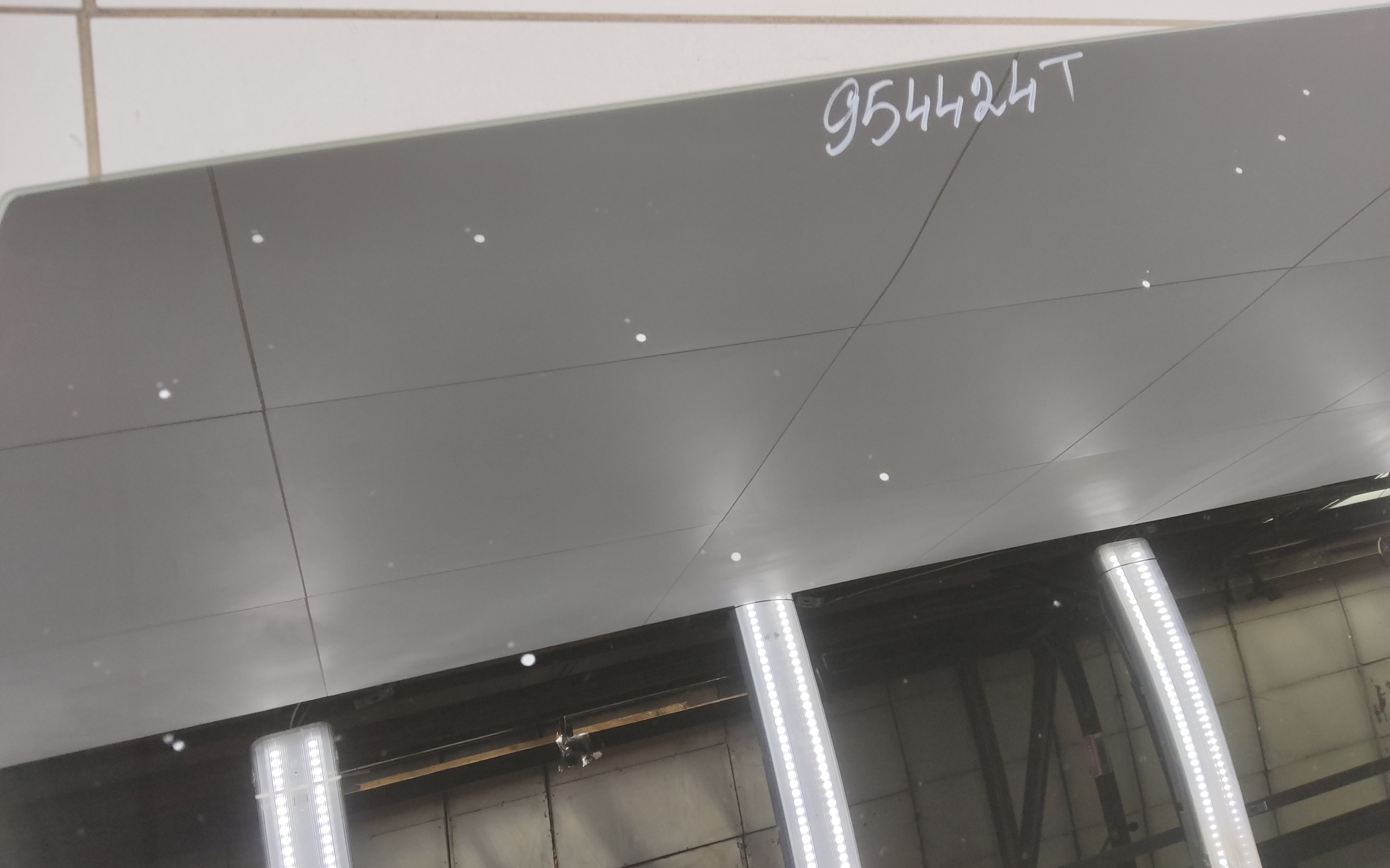 Стекло двери задней правой Geely Cityray