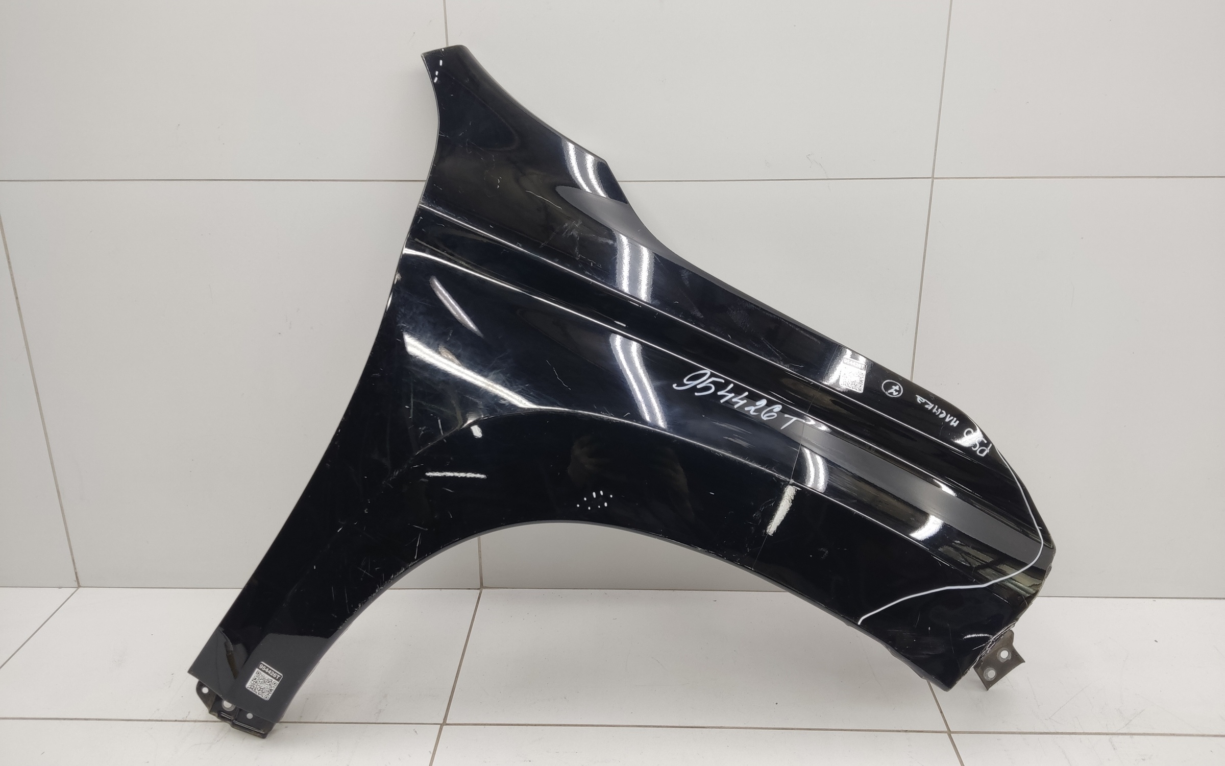 Крыло переднее правое Mitsubishi Pajero Sport 3 Restail без повотрителя