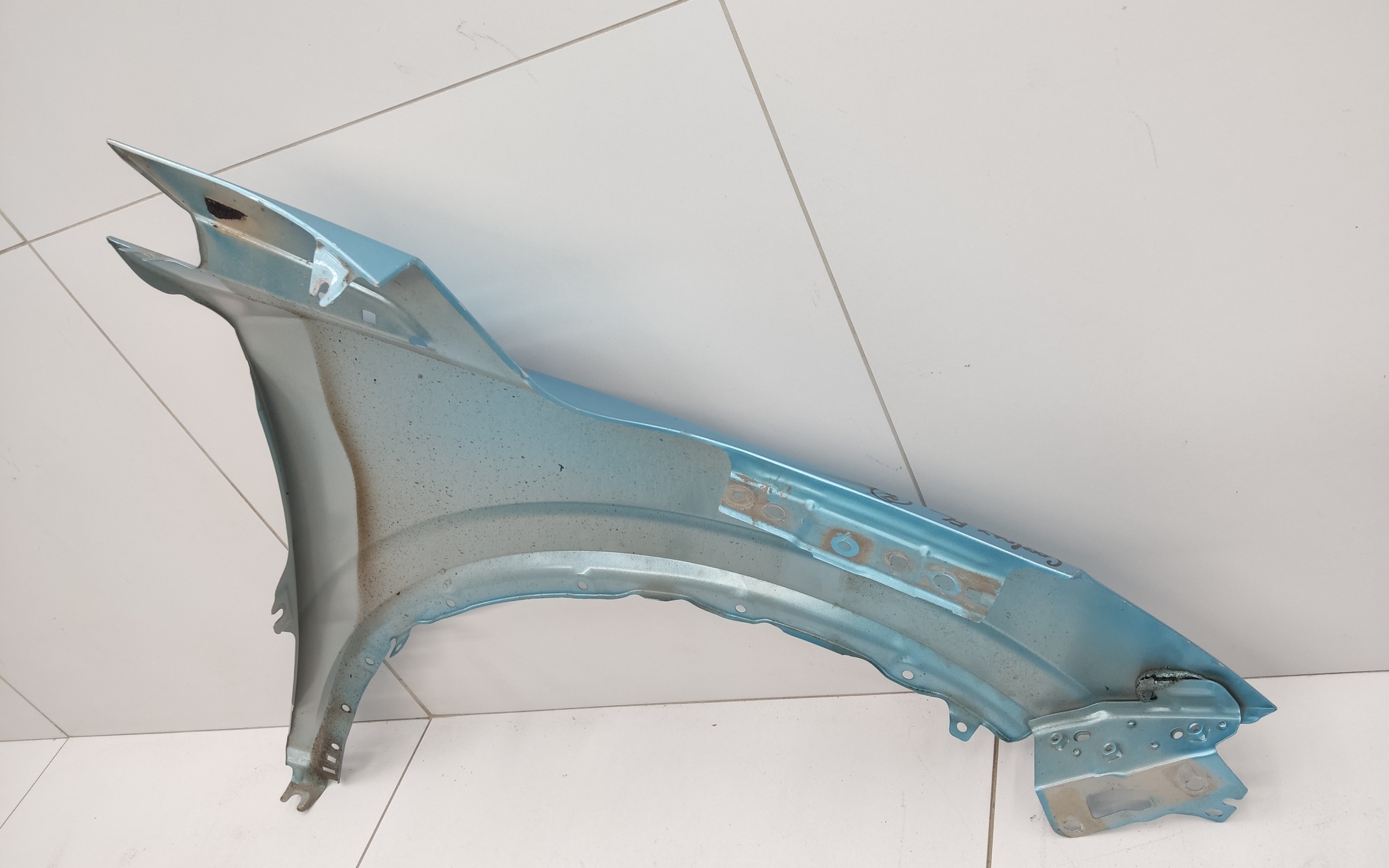 Крыло переднее левое Geely Coolray Restail