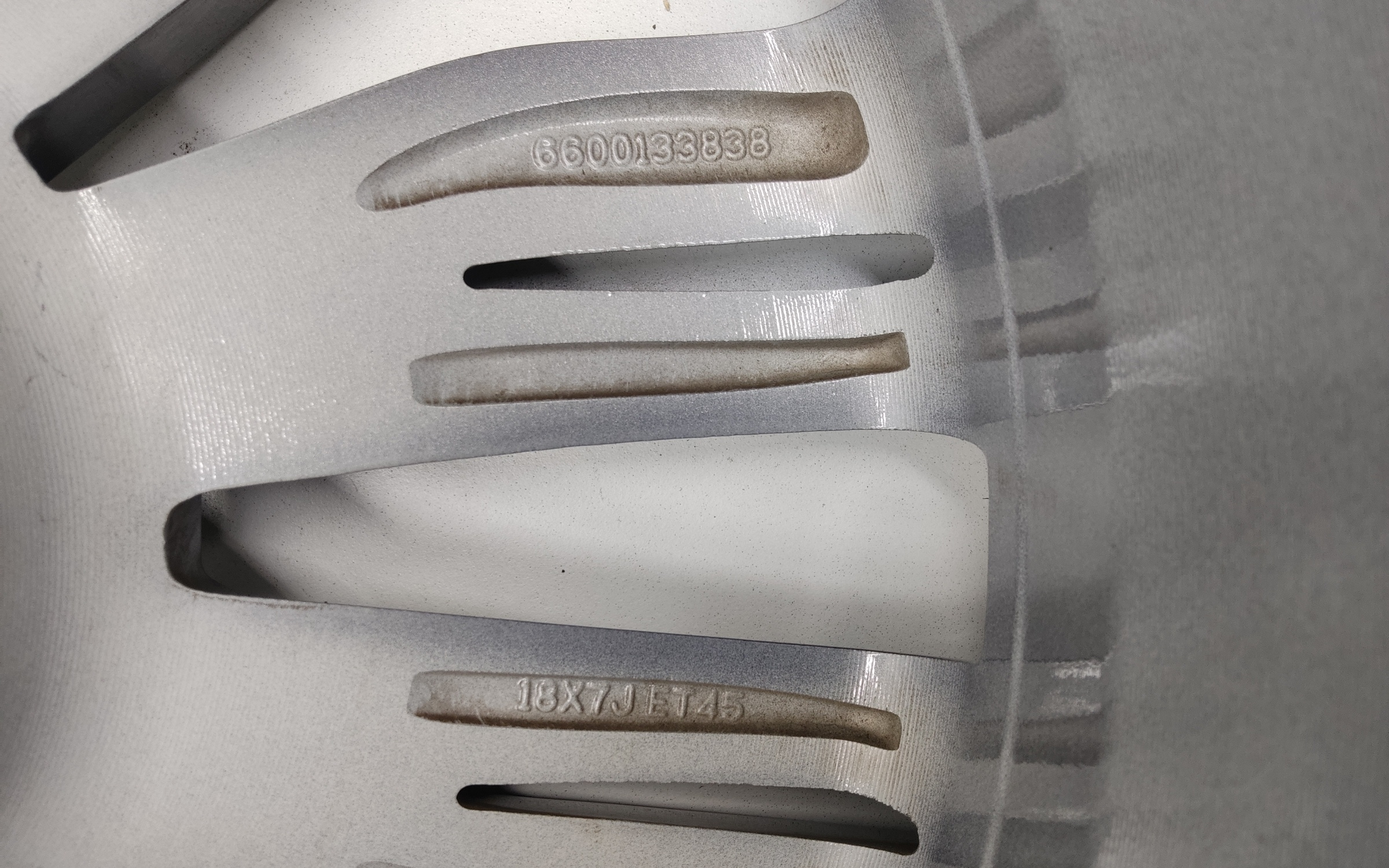 Диск колеса литой Geely Atlas Pro R18