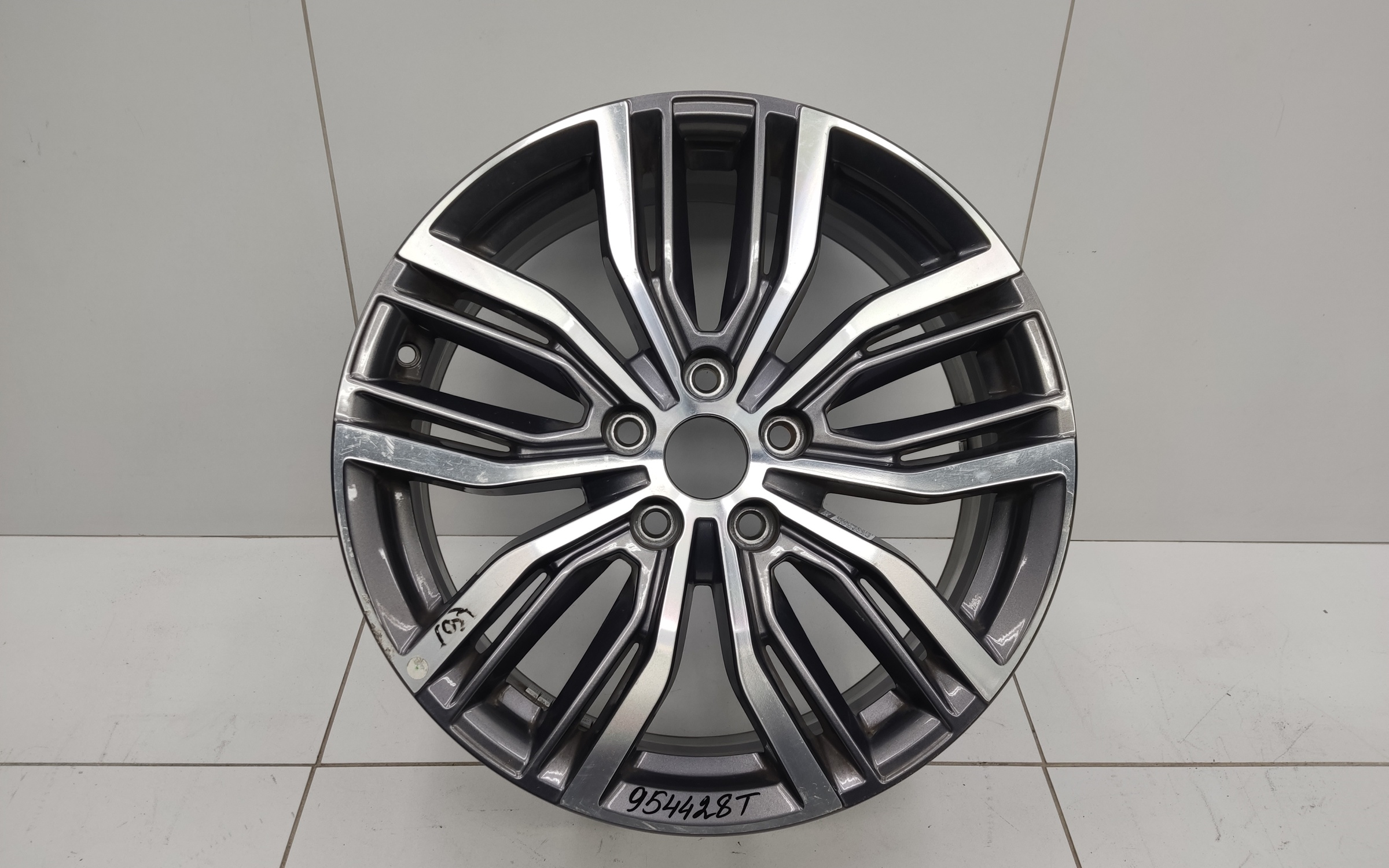 Диск колеса литой Geely Atlas Pro R18