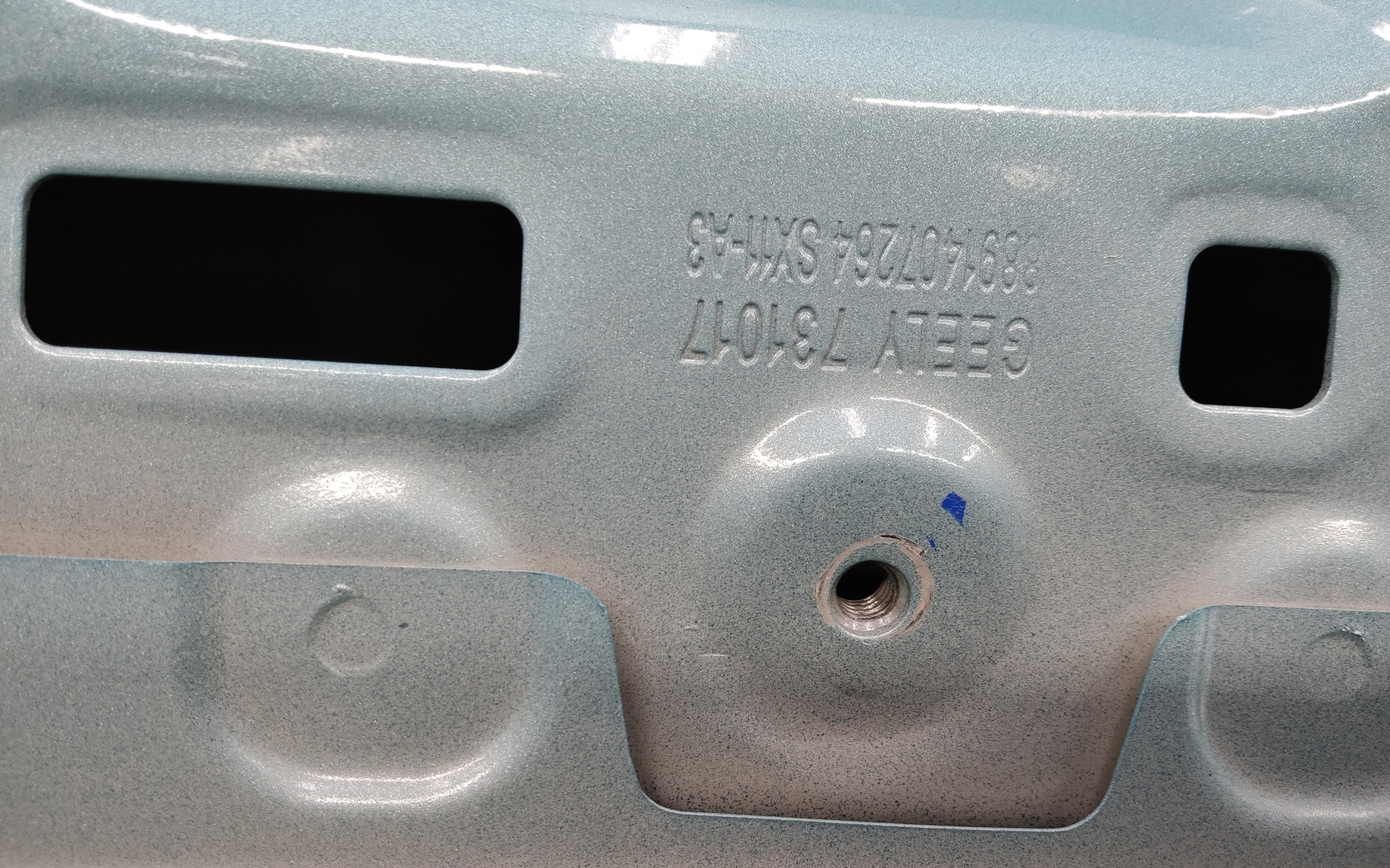 Крышка багажника Geely Coolray Restail