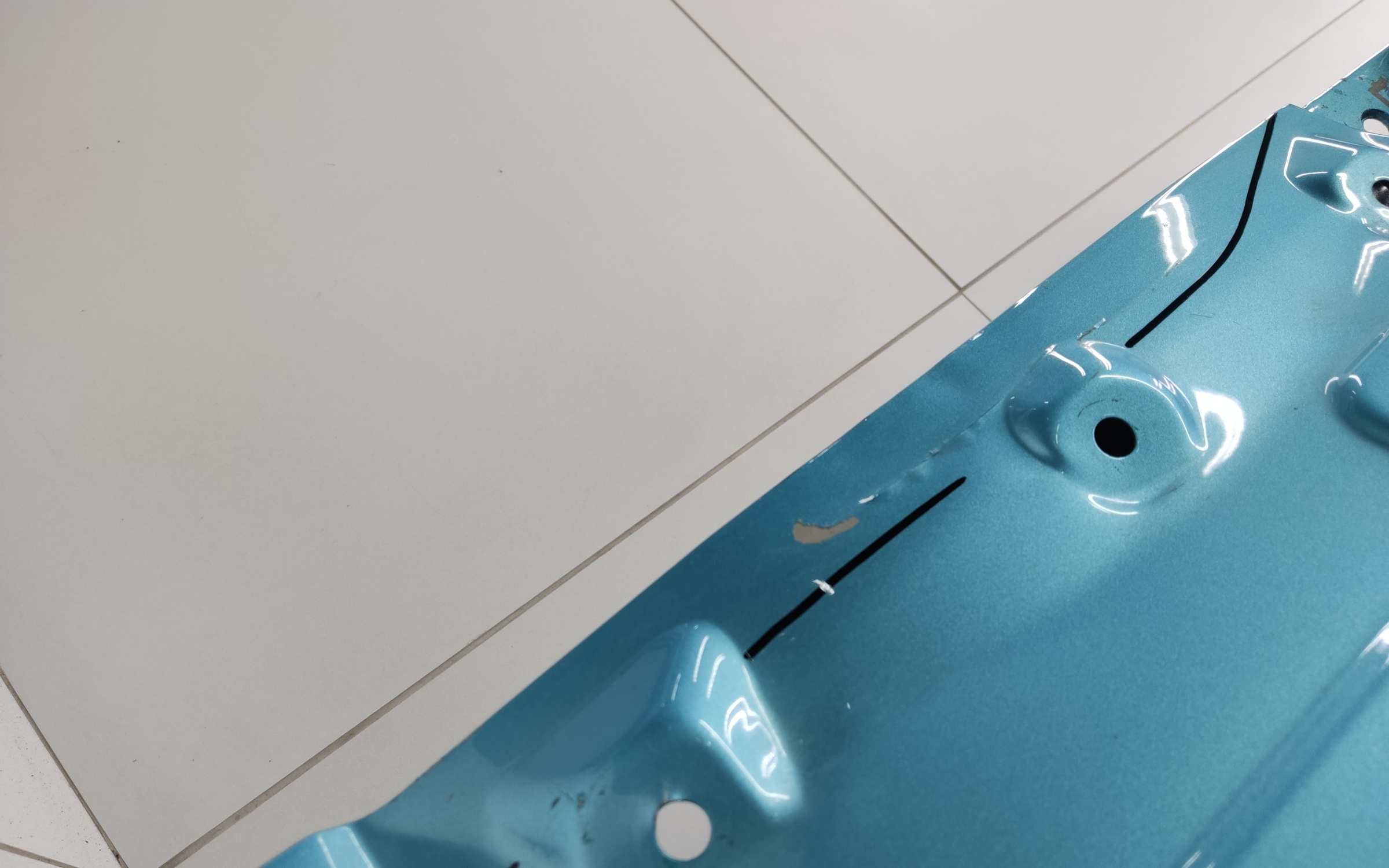 Крышка багажника Geely Coolray Restail