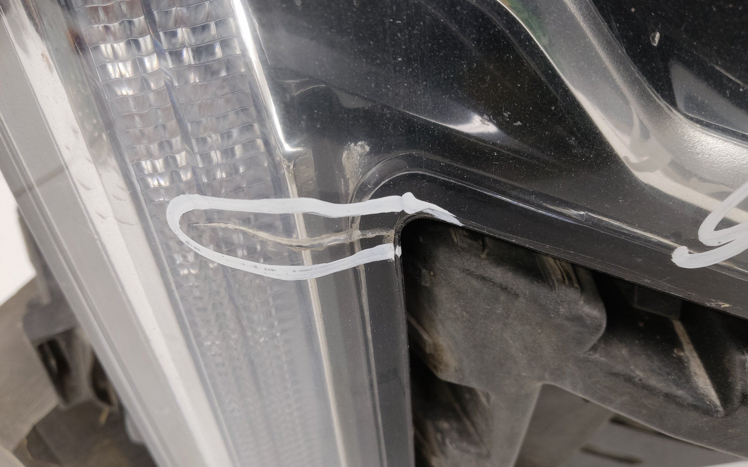 Фара передняя правая Cadillac XT5 2 LED