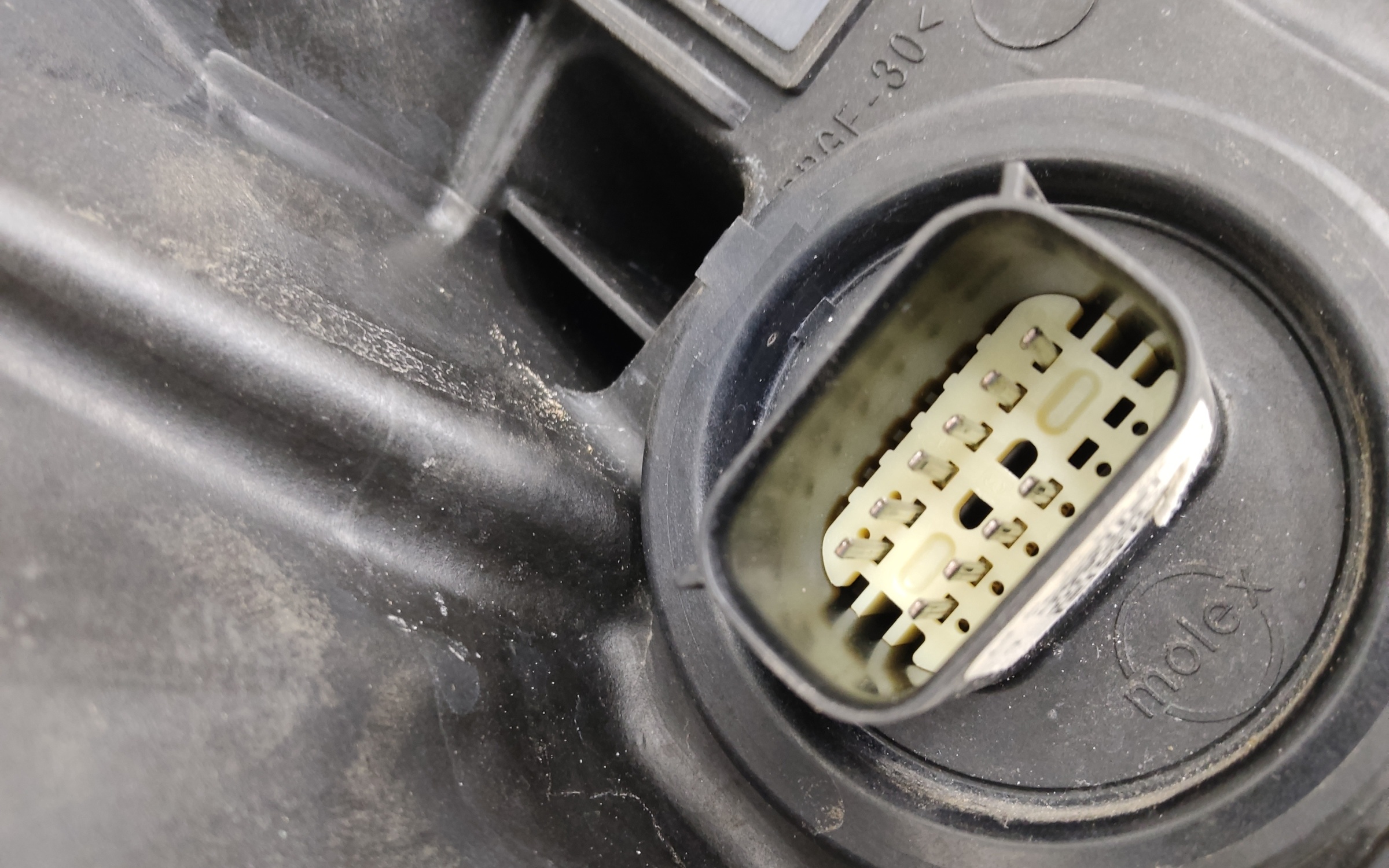 Фара передняя левая Cadillac XT5 2 LED