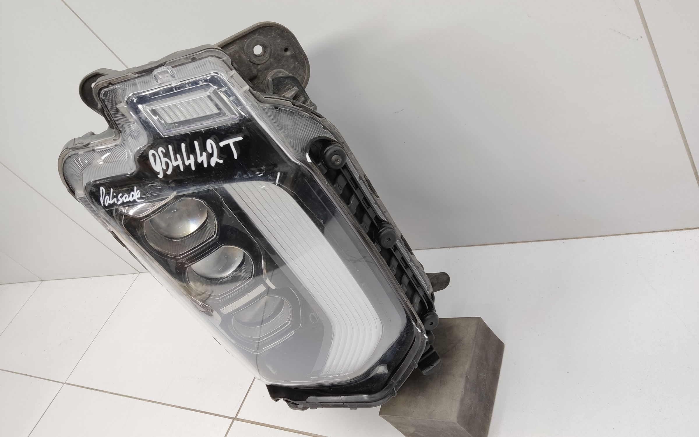 Фара передняя правая Hyundai Palisade 1 LED