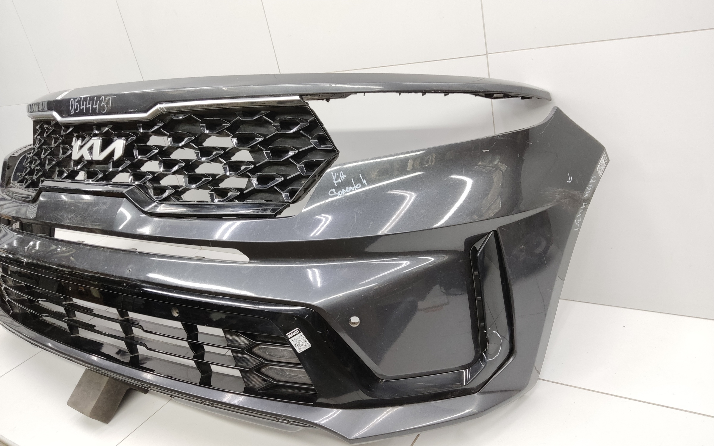 Бампер передний Kia Sorento 4