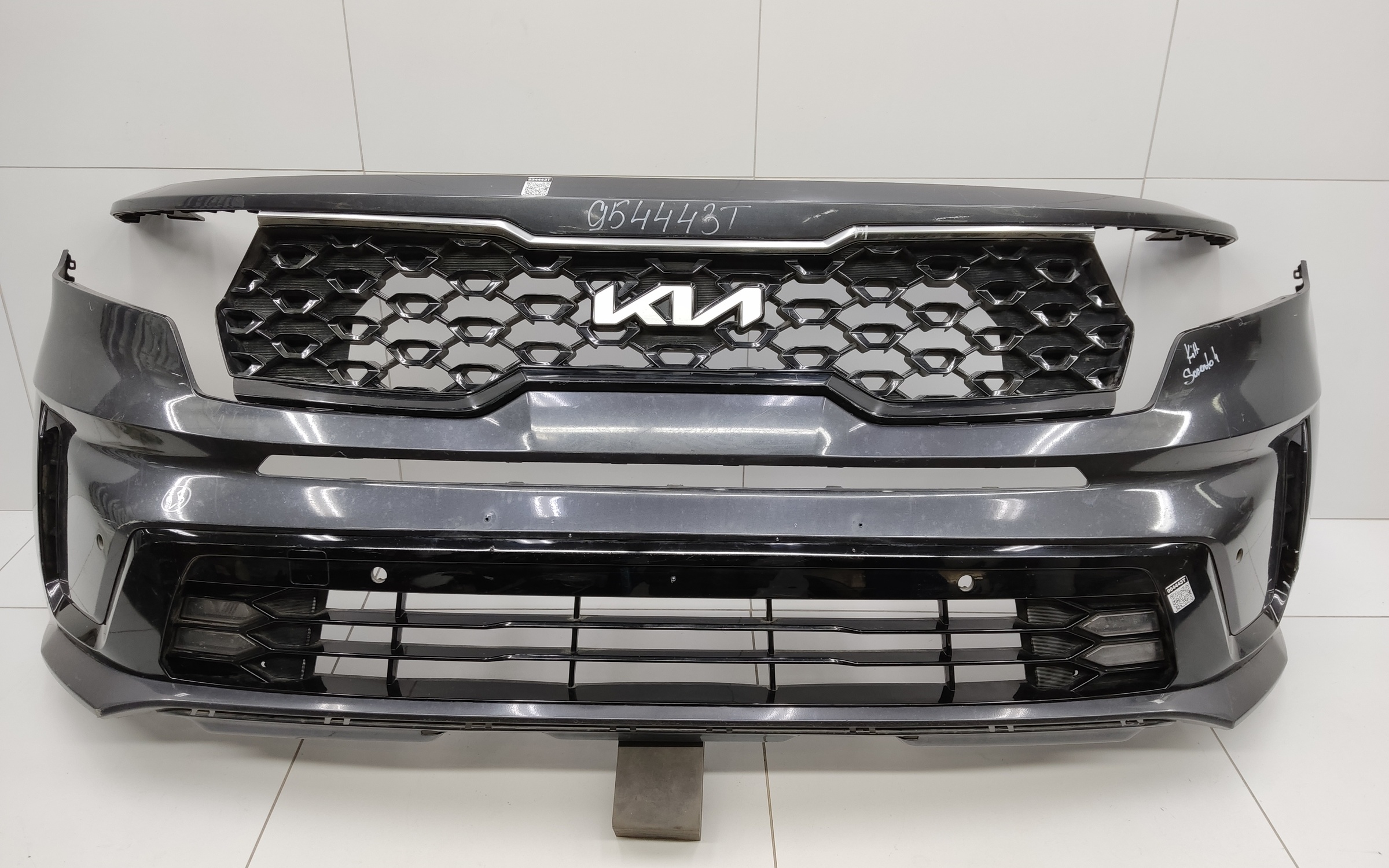 Бампер передний Kia Sorento 4