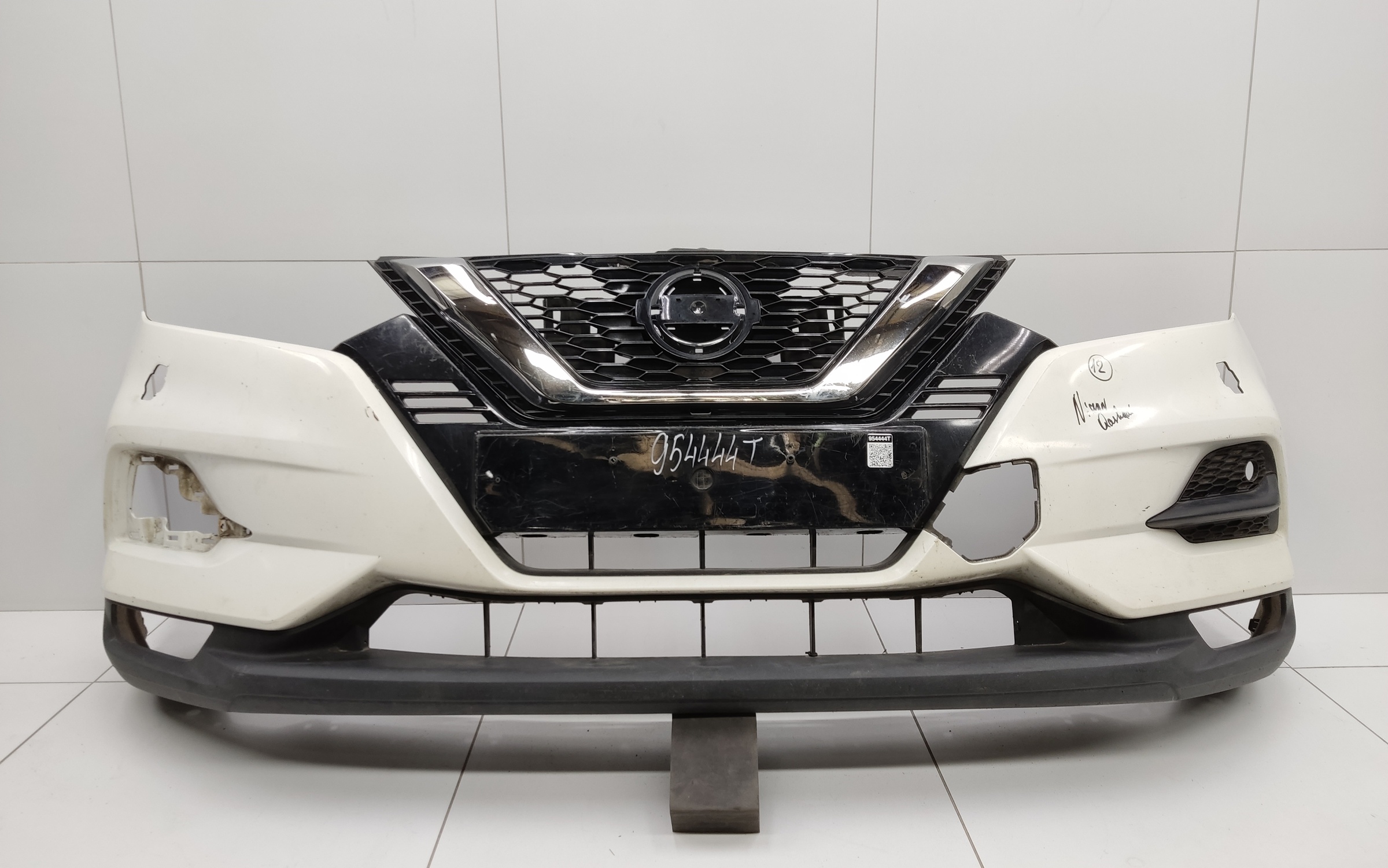 Бампер передний Nissan Qashqai 2 Restail