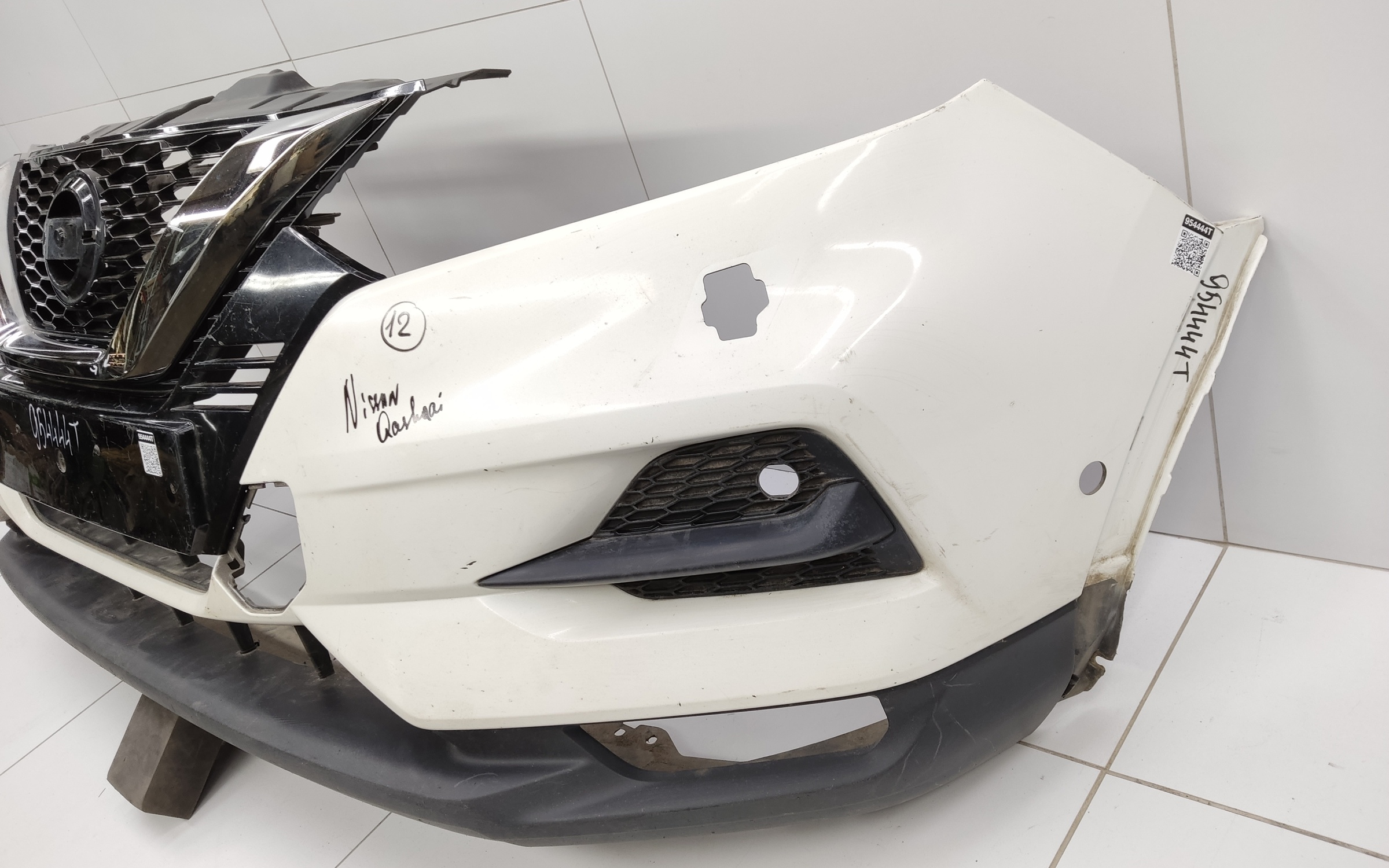 Бампер передний Nissan Qashqai 2 Restail