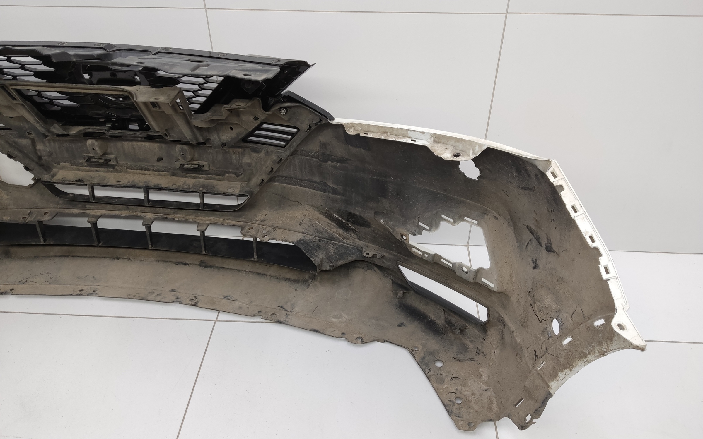 Бампер передний Nissan Qashqai 2 Restail