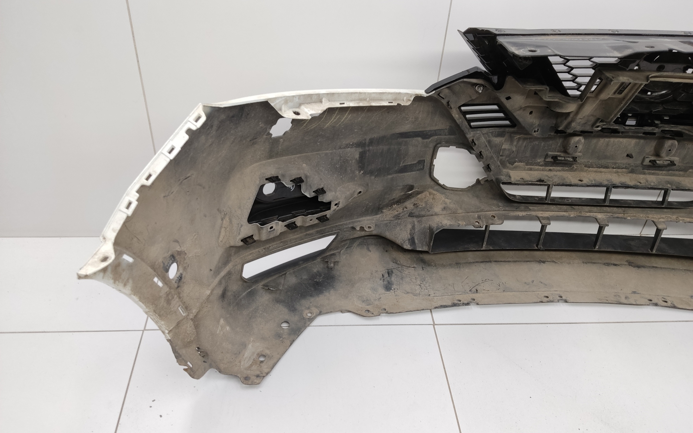 Бампер передний Nissan Qashqai 2 Restail