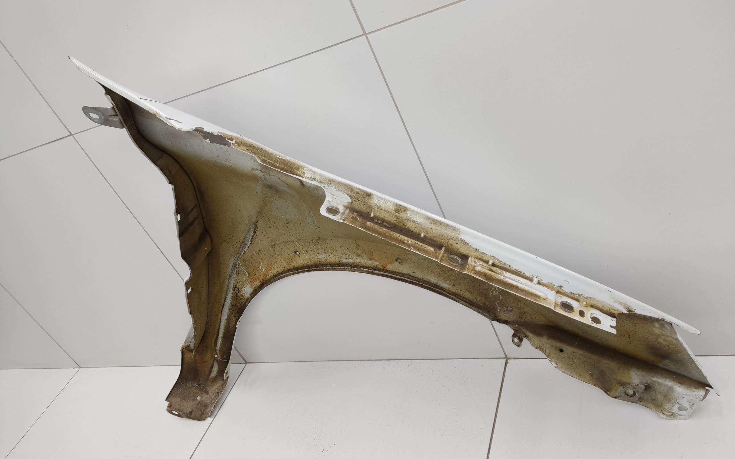 Крыло переднее левое Lada Granta Wagon Cross Restail