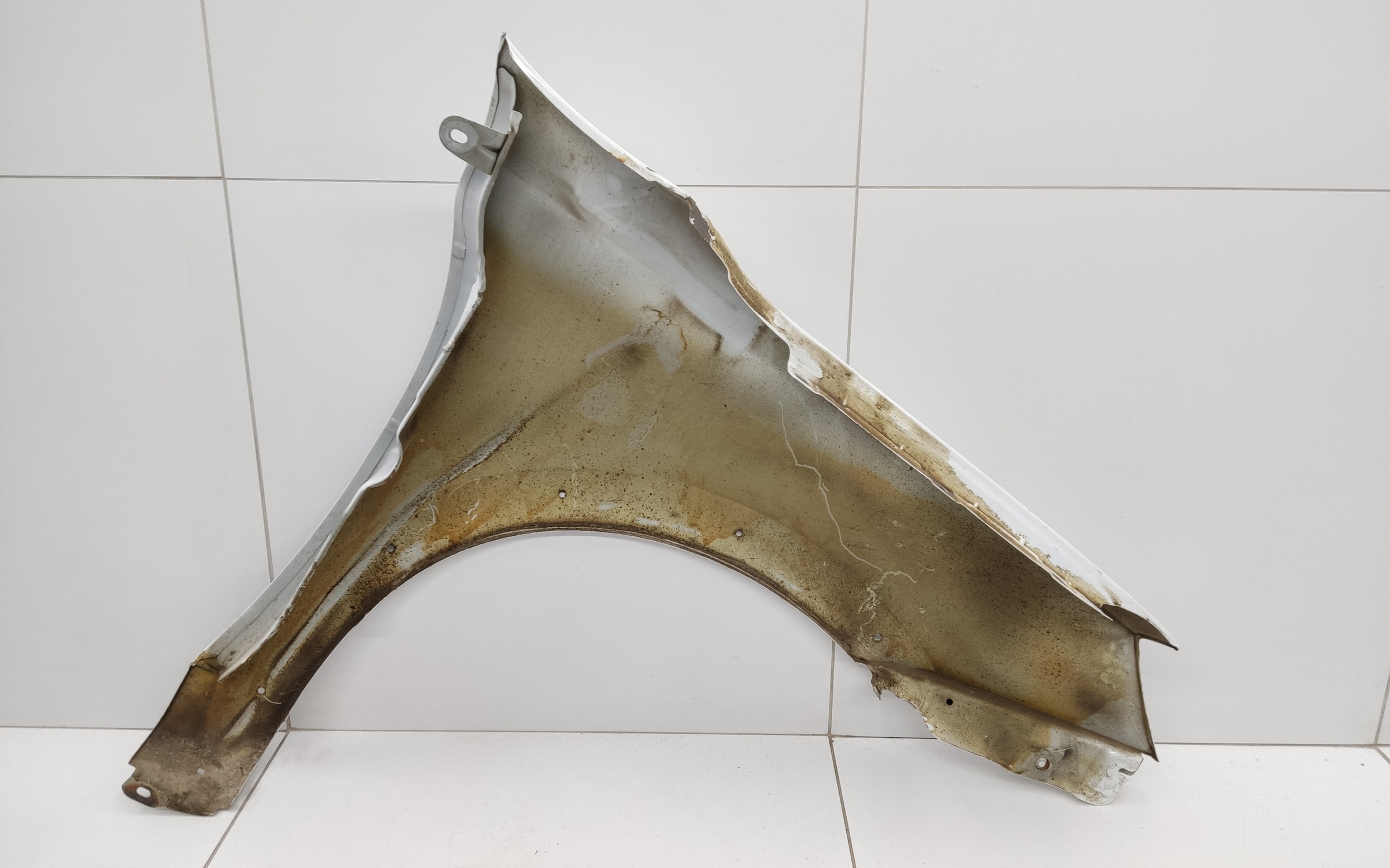 Крыло переднее левое Lada Granta Wagon Cross Restail