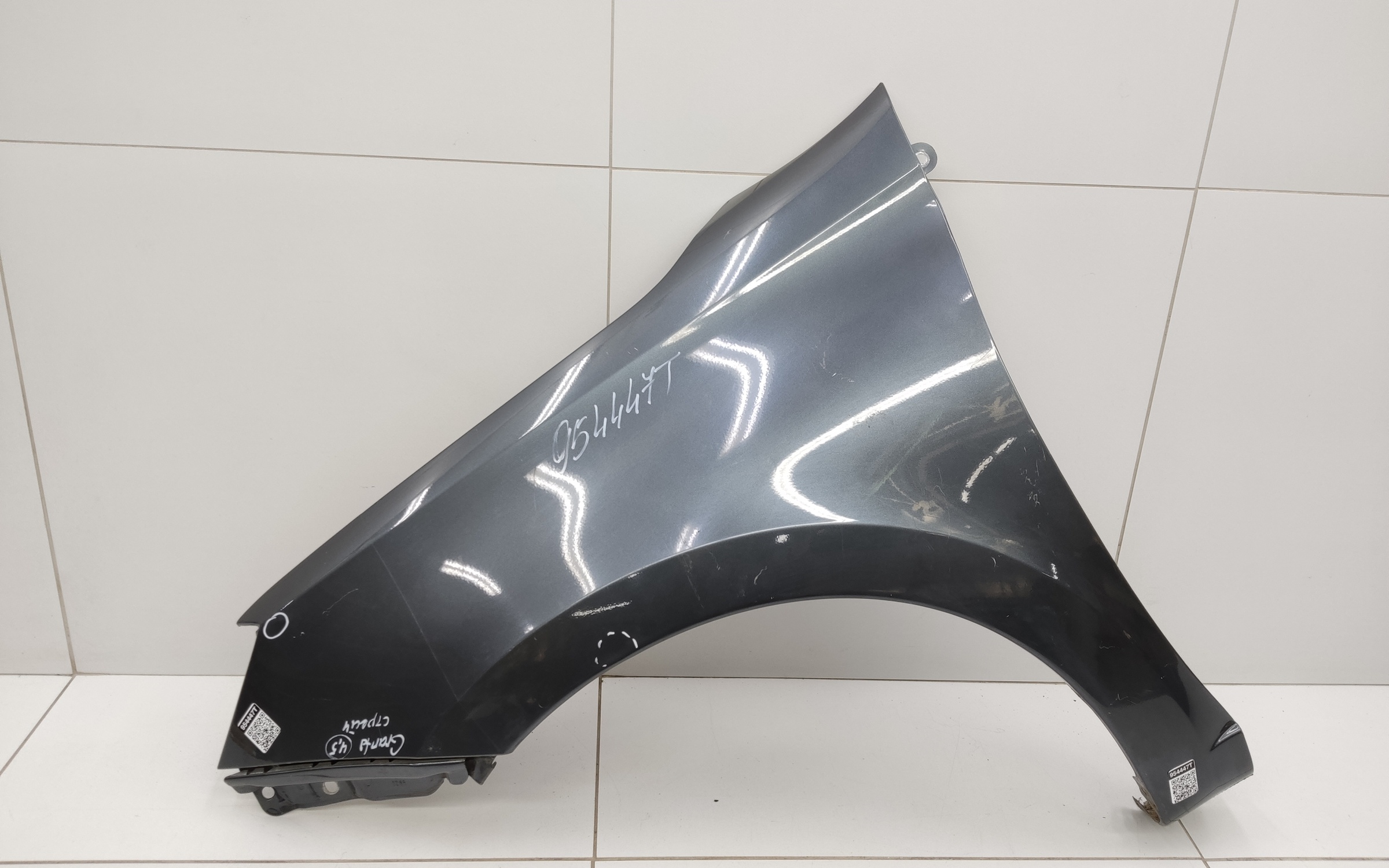 Крыло переднее левое Lada Granta 1 Restail без повторителя
