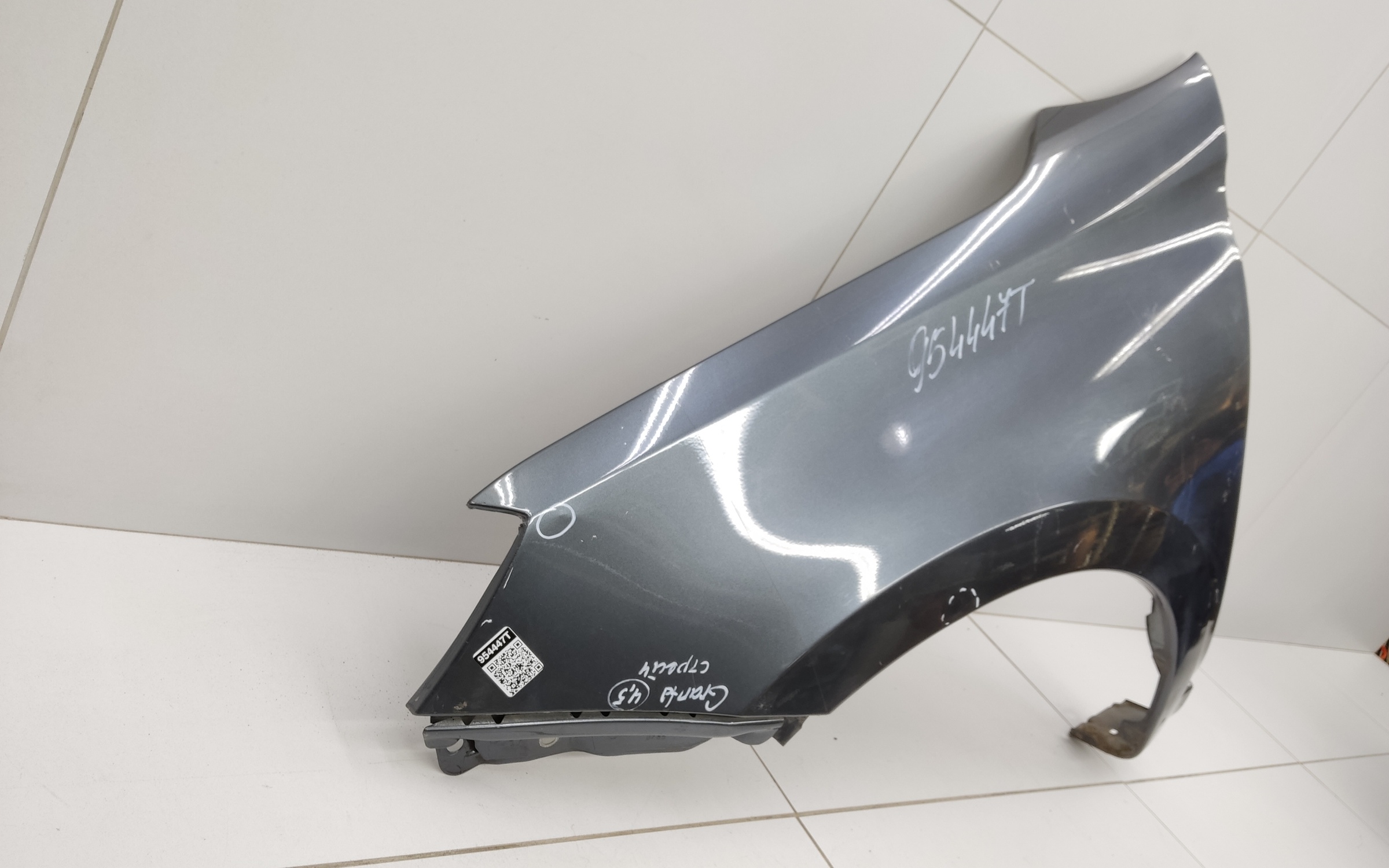 Крыло переднее левое Lada Granta 1 Restail без повторителя