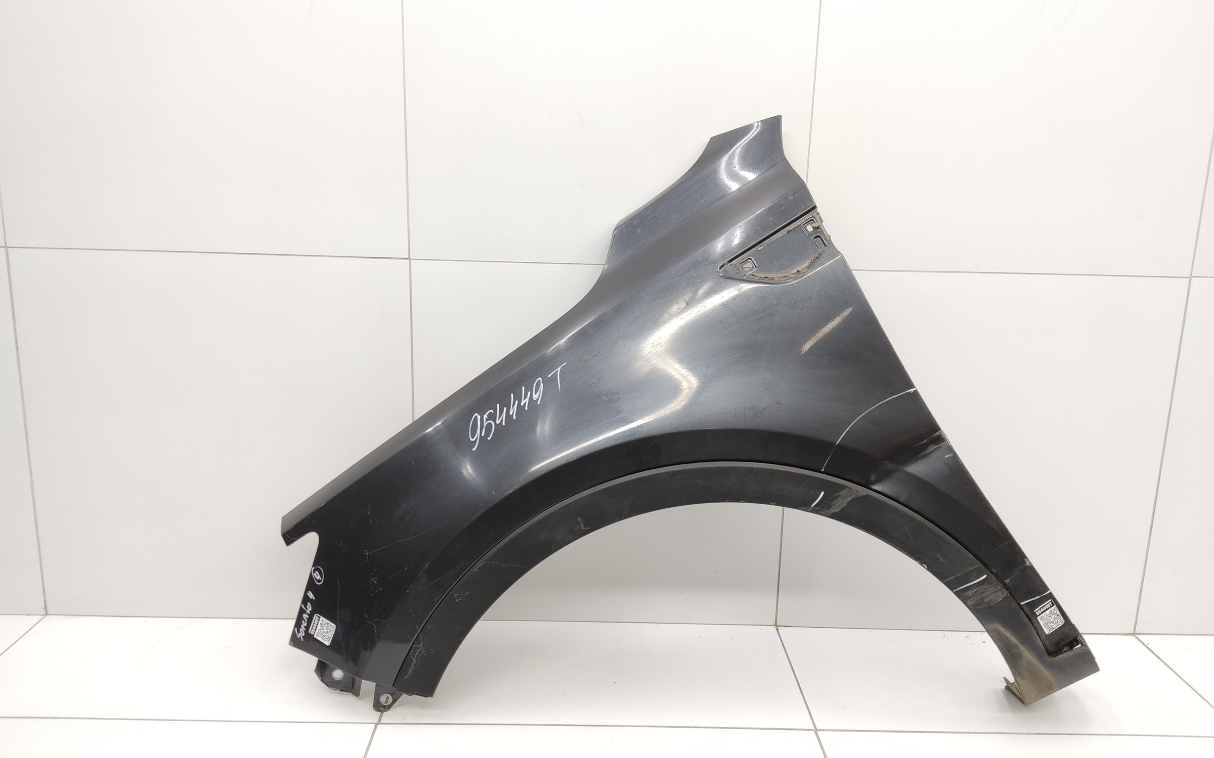 Крыло переднее левое Kia Sorento 4