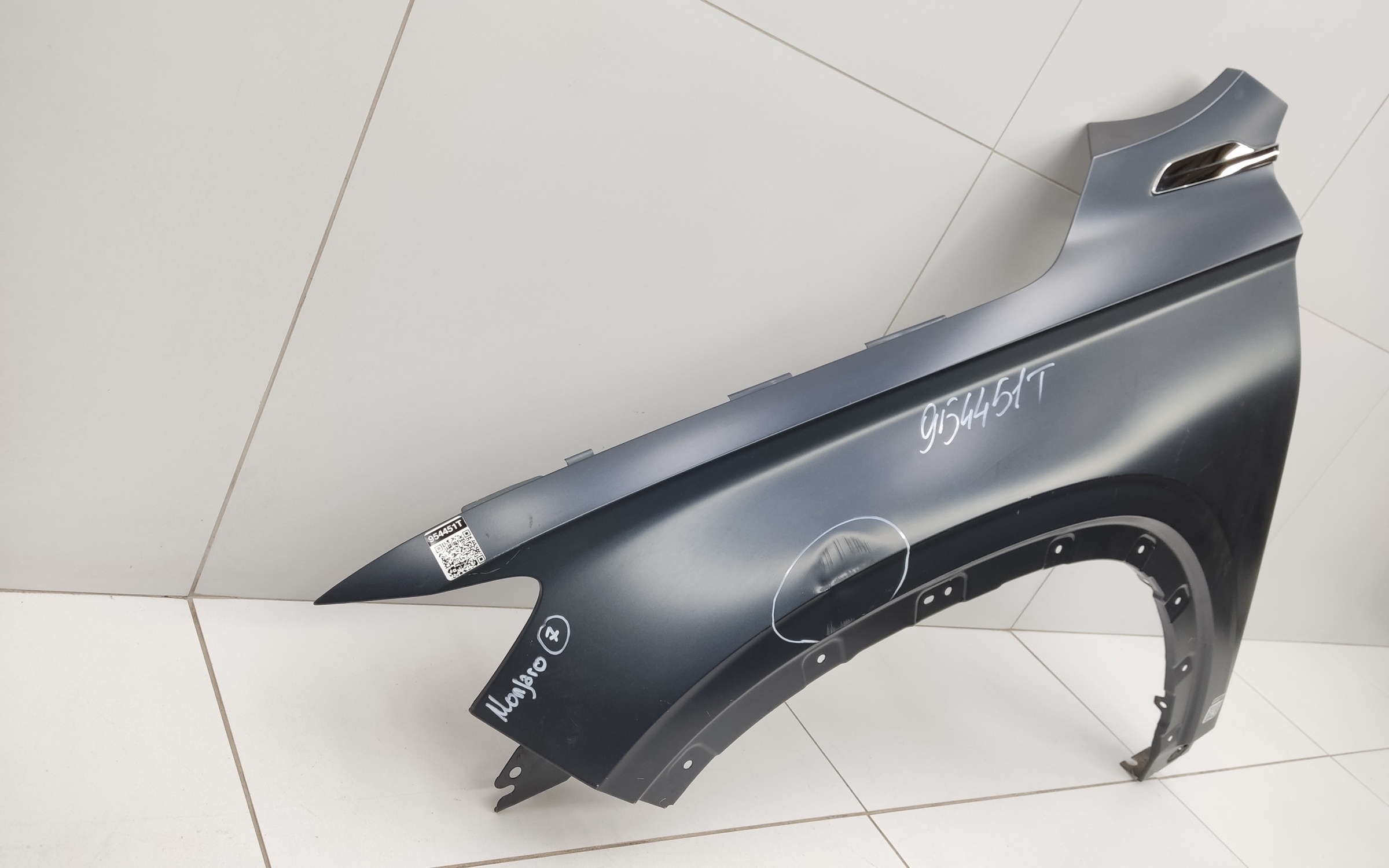 Крыло переднее левое Geely Monjaro