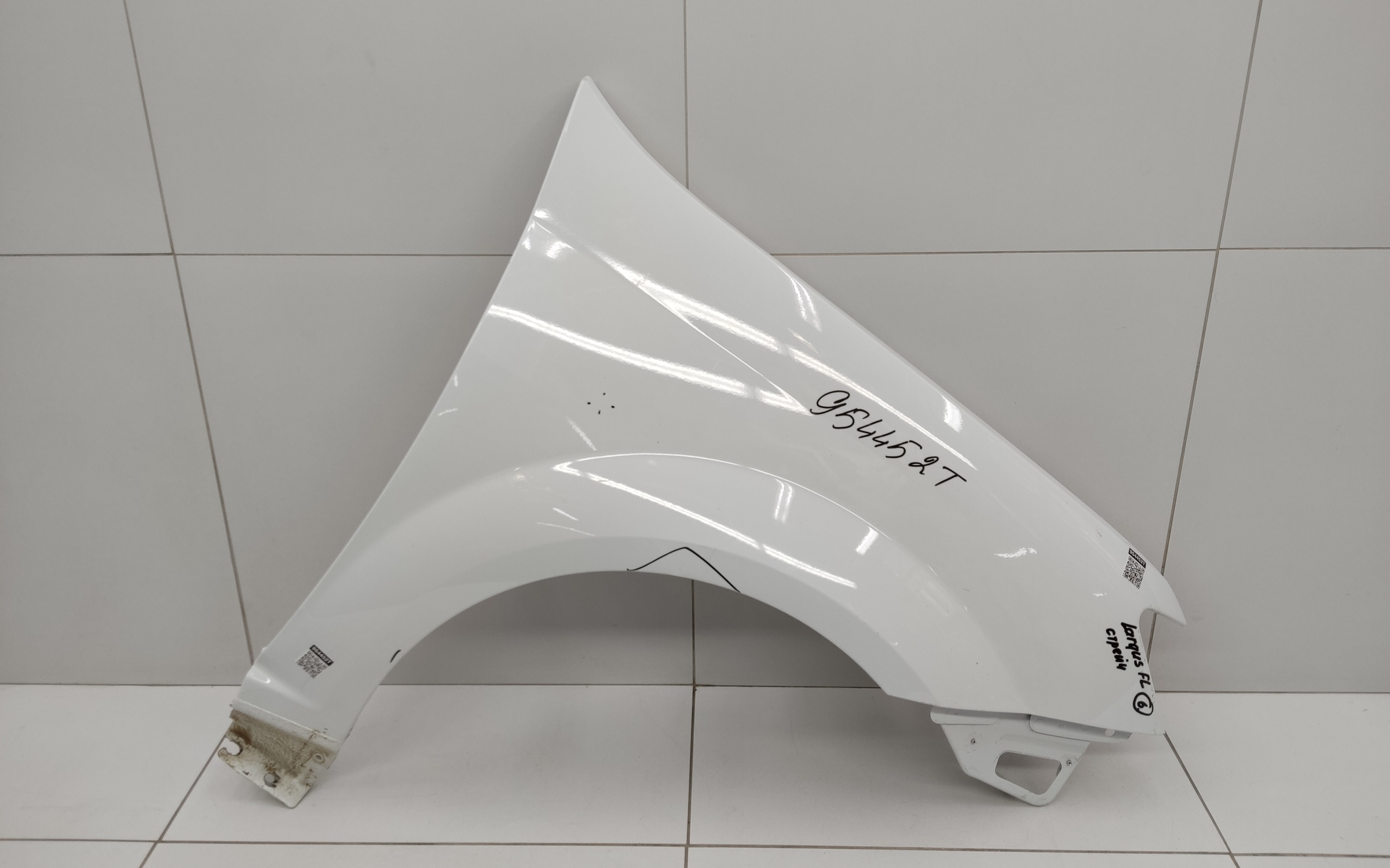 Крыло переднее правое Lada Largus 1 Restail