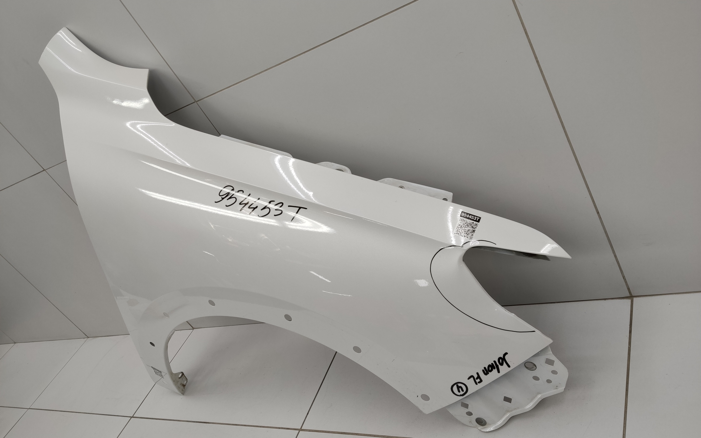 Крыло переднее правое Haval Jolion Restail