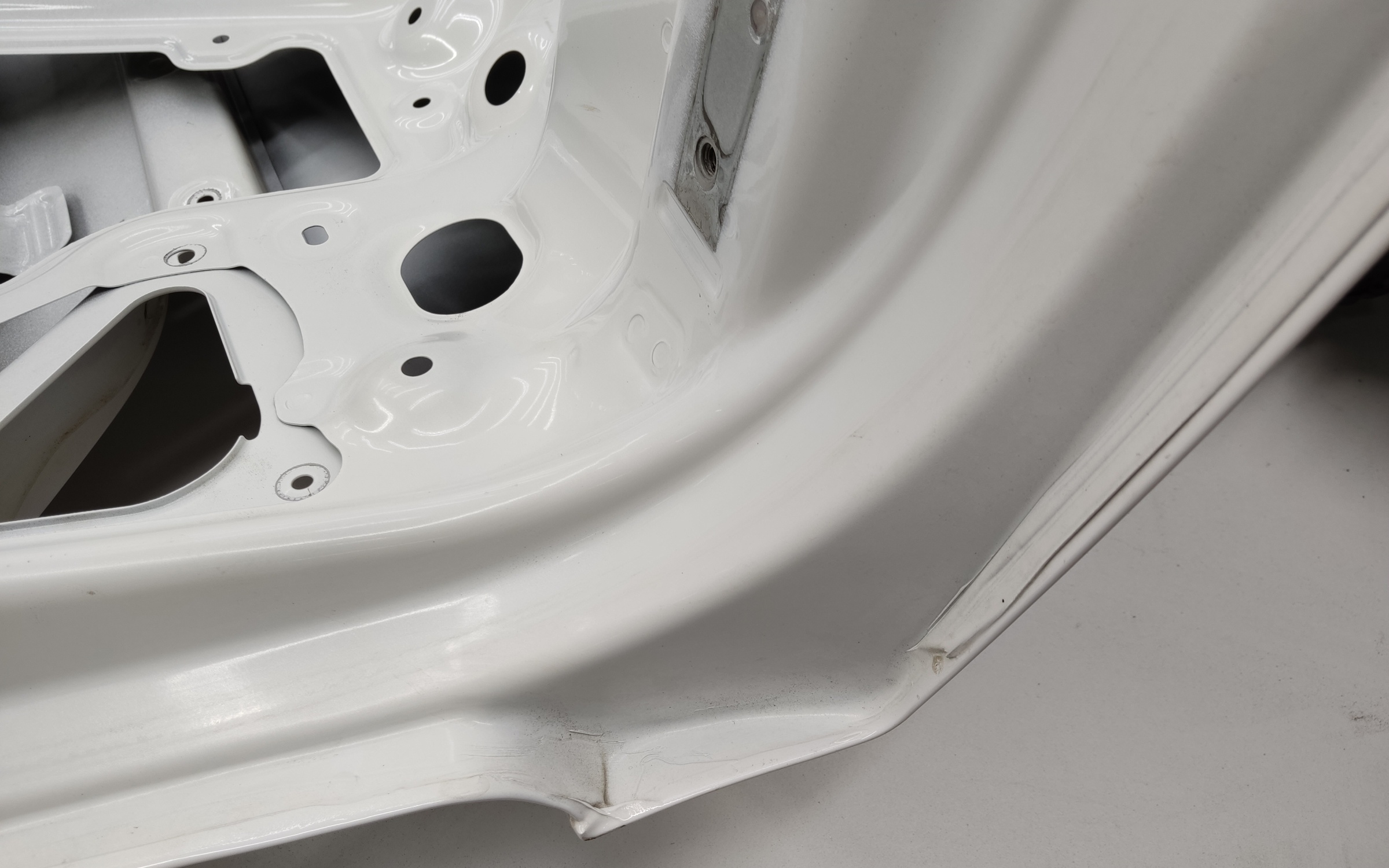 Крышка багажника Kia Rio 4 Sedan Restail под камеру не под эмблему