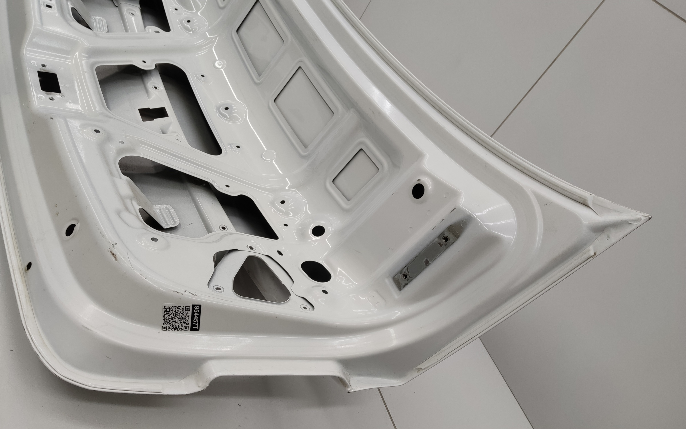 Крышка багажника Kia Rio 4 Sedan Restail под камеру не под эмблему