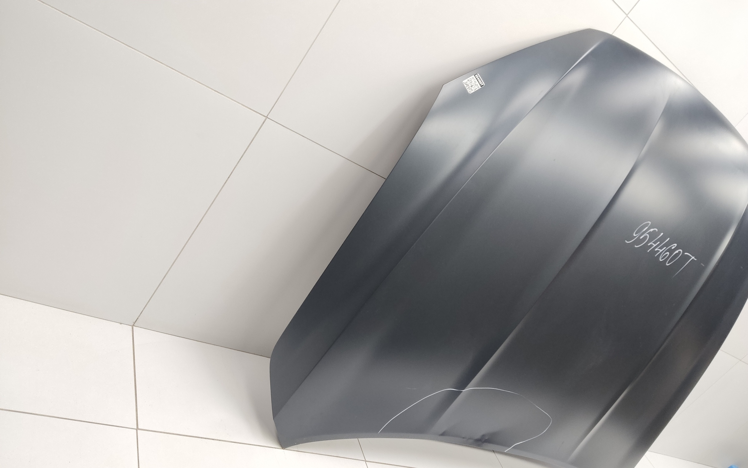 Капот Geely Monjaro