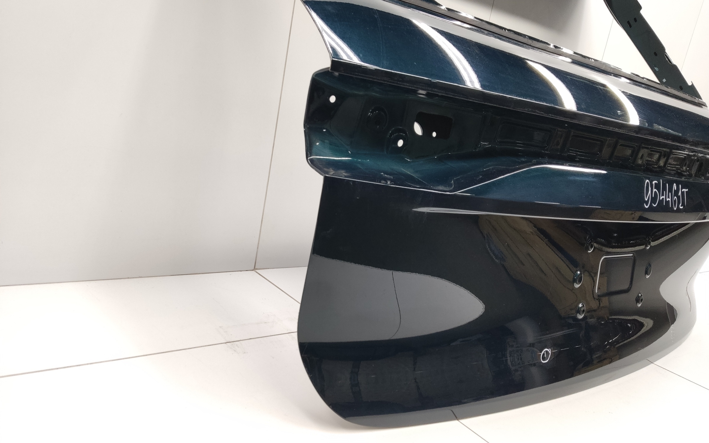 Крышка багажника Chery Tiggo 9