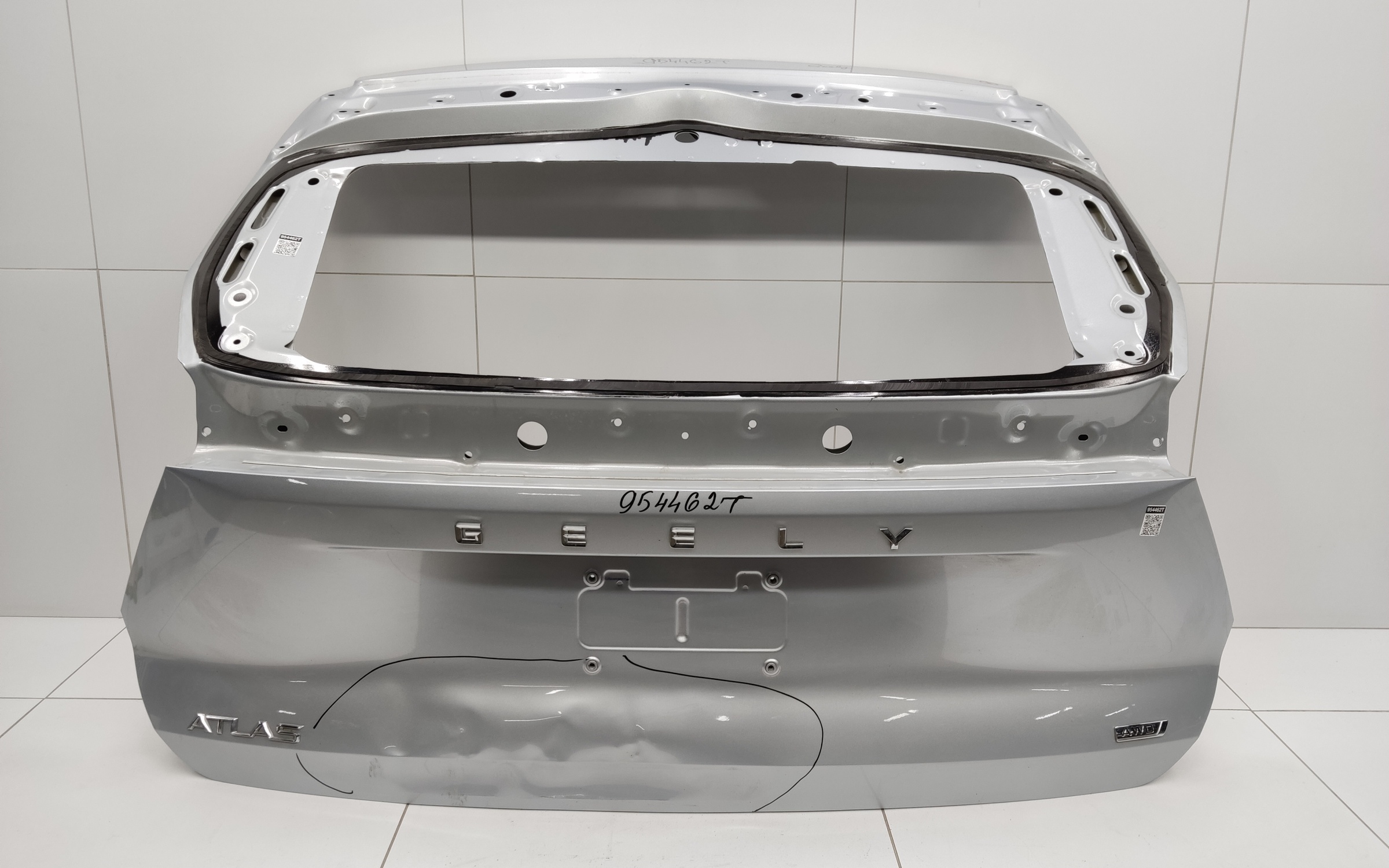 Крышка багажника Geely Atlas 2
