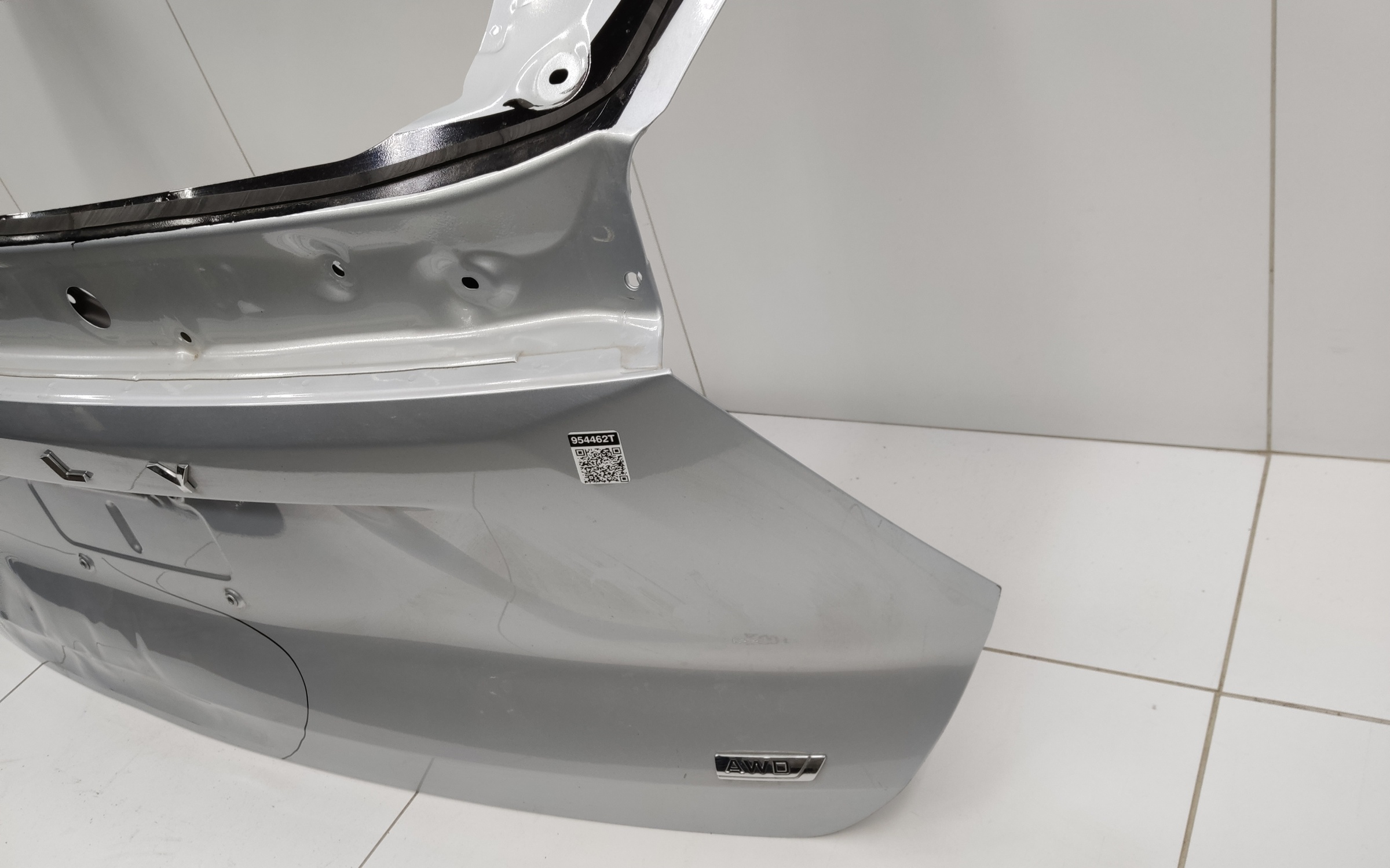 Крышка багажника Geely Atlas 2