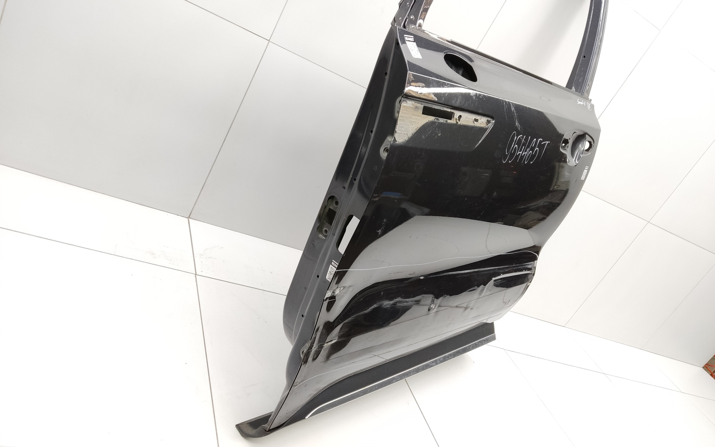 Дверь передняя левая Kia Sorento 4