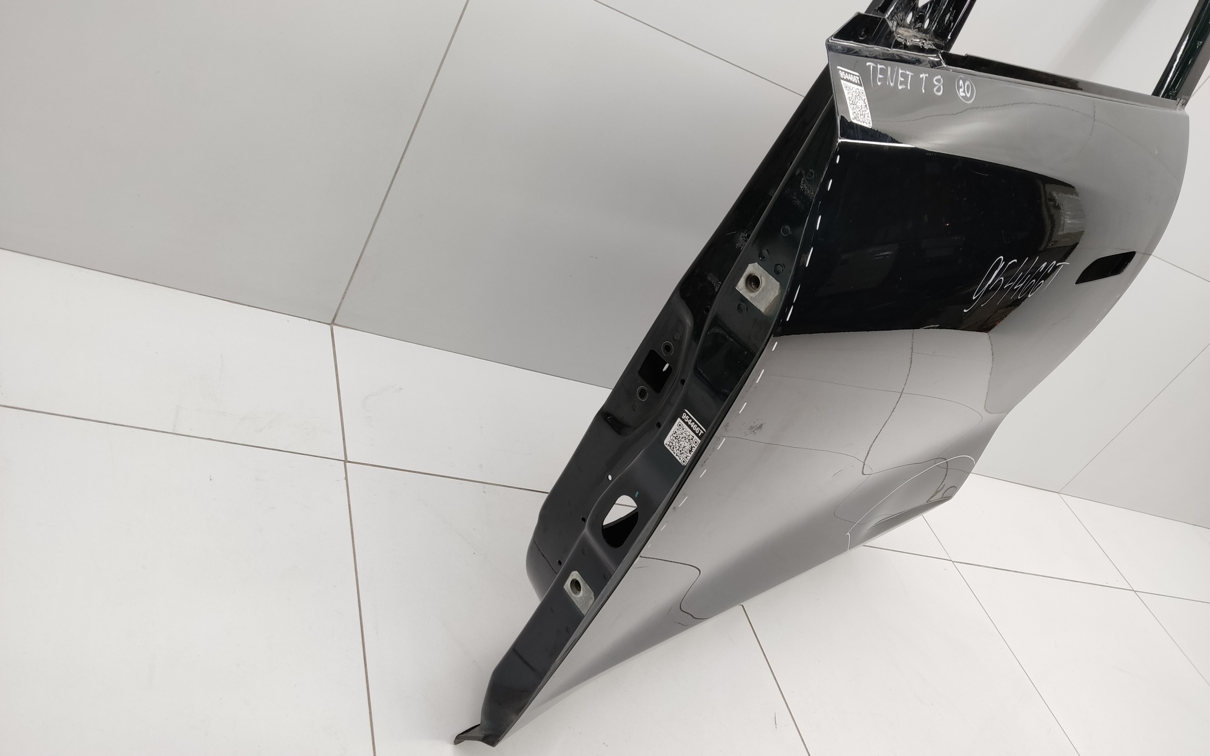 Дверь передняя левая Tenet T8