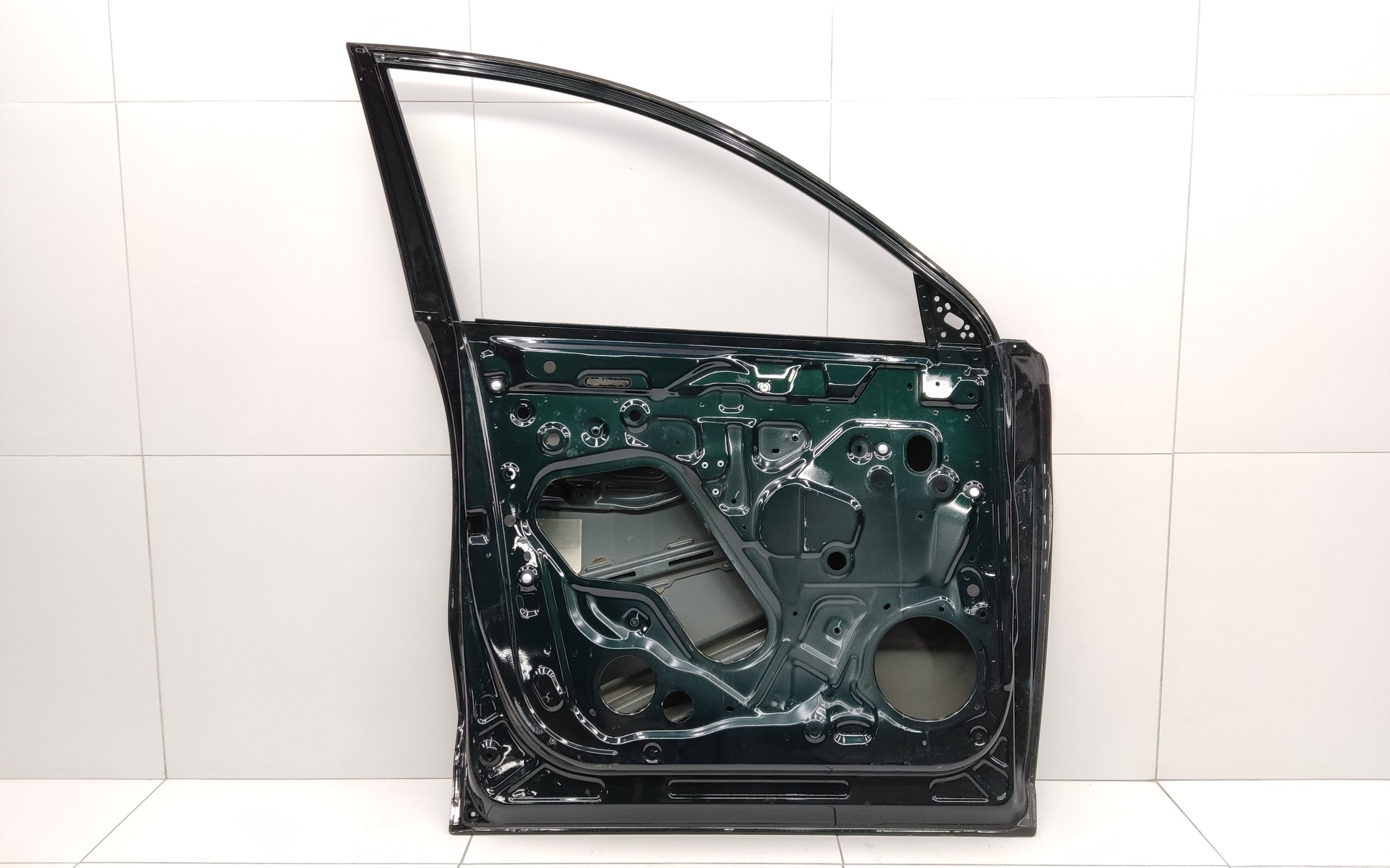 Дверь передняя левая Tenet T8