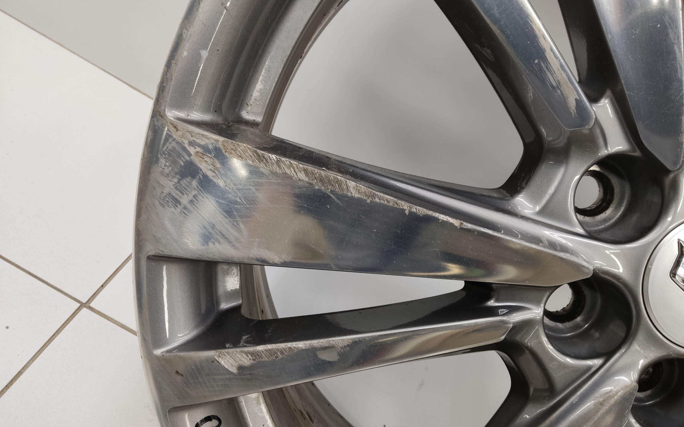 Диск колеса литой Cadillac XT5 R20